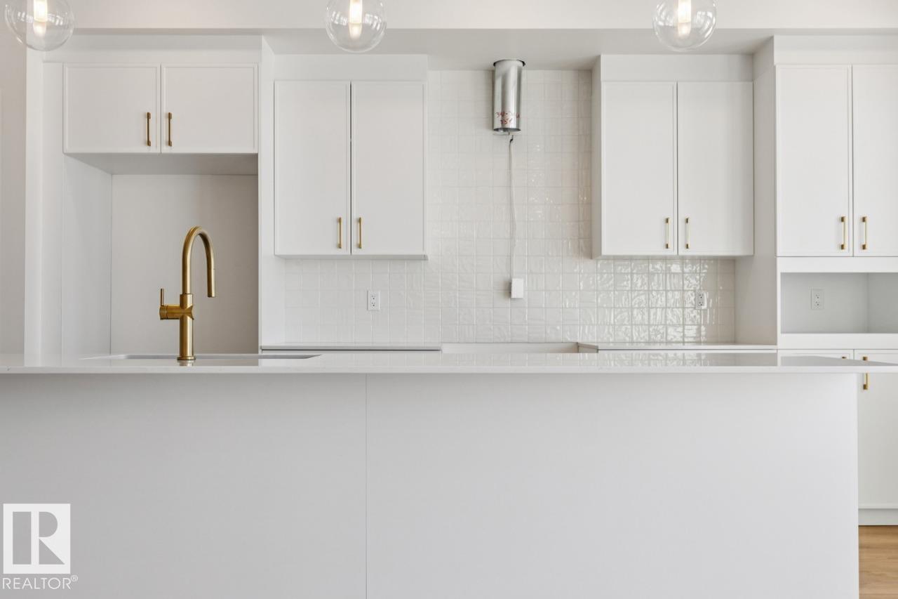 Photo 10 at 340 30 Street SW, Alces, Edmonton