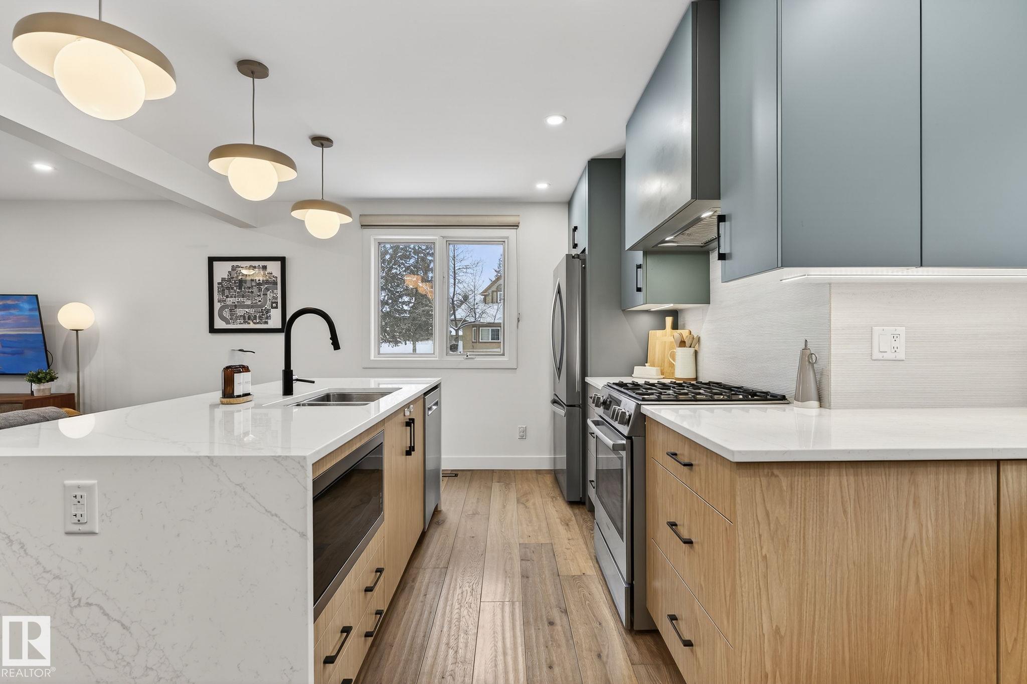 https://zimg.paragon.ice.com/ParagonImages/Property/PM/RAE/225390267/20/0/0/5faab5971f9159a0e04a70160c173513/1/22a0d5b82c80befd1269d0f55ce87b04/225390267-871ABFEE-D792-4B3F-83FF-739C41E59A8E.JPG
