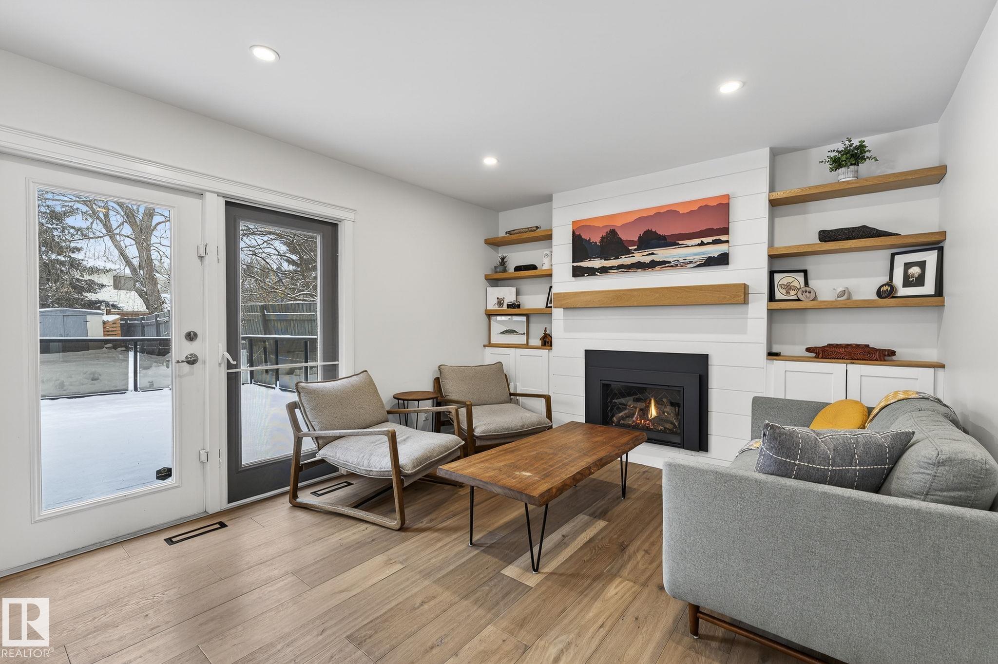 https://zimg.paragon.ice.com/ParagonImages/Property/PM/RAE/225390267/24/0/0/a7c1cabf3e9ef7e6727e17c6613b7874/1/22a0d5b82c80befd1269d0f55ce87b04/225390267-14B0CD3D-5C2D-4C34-A83B-47DAFE2C9664.JPG