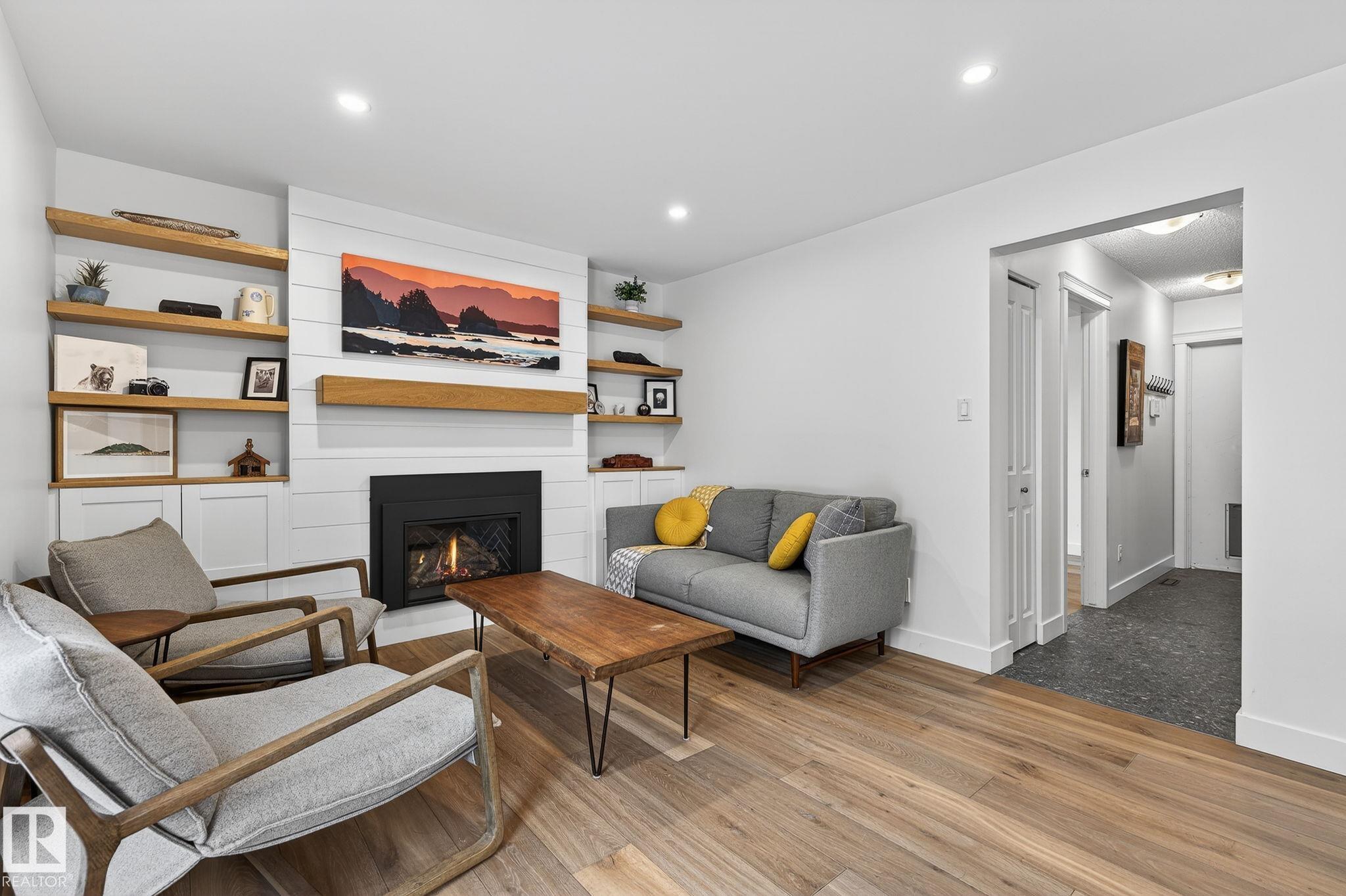 https://zimg.paragon.ice.com/ParagonImages/Property/PM/RAE/225390267/25/0/0/71a80b45832bc09e2b75a80fb36834d5/1/22a0d5b82c80befd1269d0f55ce87b04/225390267-EF4BF97A-6006-44D6-9F42-A931BBADED54.JPG