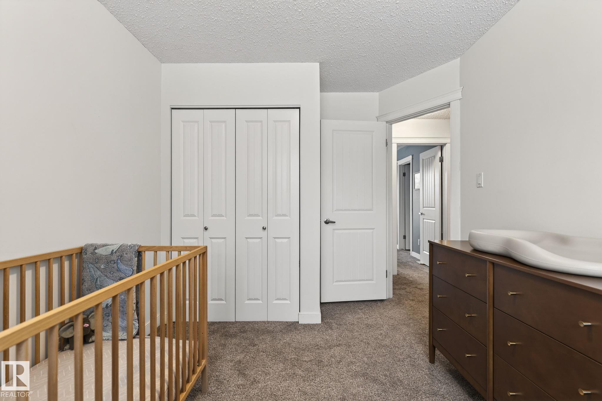 https://zimg.paragon.ice.com/ParagonImages/Property/PM/RAE/225390267/41/0/0/4cfcd5111aa54fc3e061f980210dbf46/1/22a0d5b82c80befd1269d0f55ce87b04/225390267-835B453E-A5E9-41B3-AFDF-B65F2345BF3D.JPG