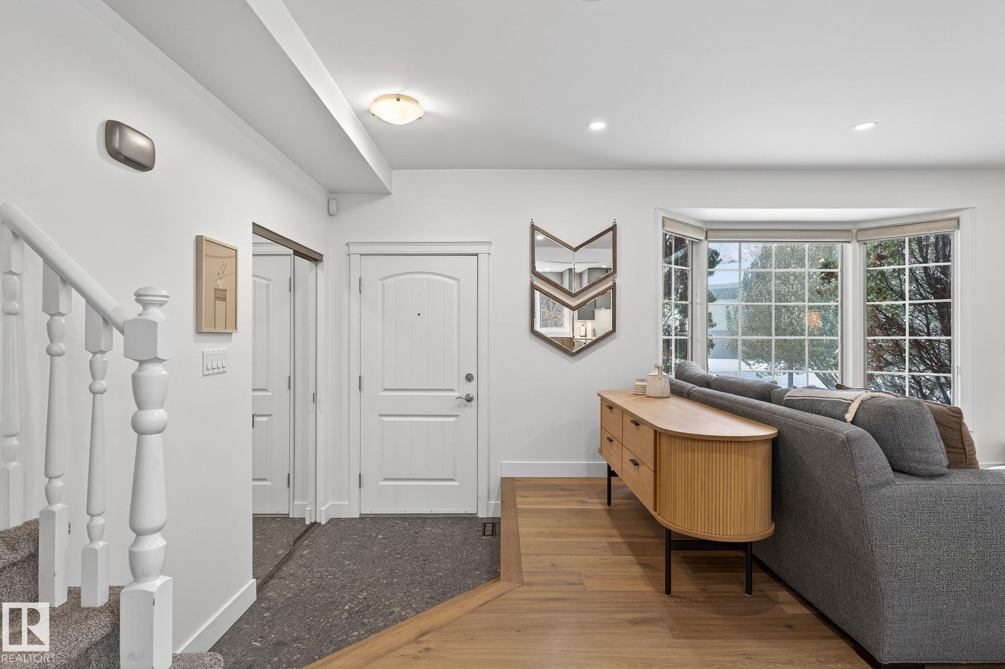 https://zimg.paragon.ice.com/ParagonImages/Property/PM/RAE/225390267/6/0/0/2e2eaa06f6e474f11139c671529795c0/1/22a0d5b82c80befd1269d0f55ce87b04/225390267-F06D918C-98C8-4417-A55B-672CB2787B60.JPG