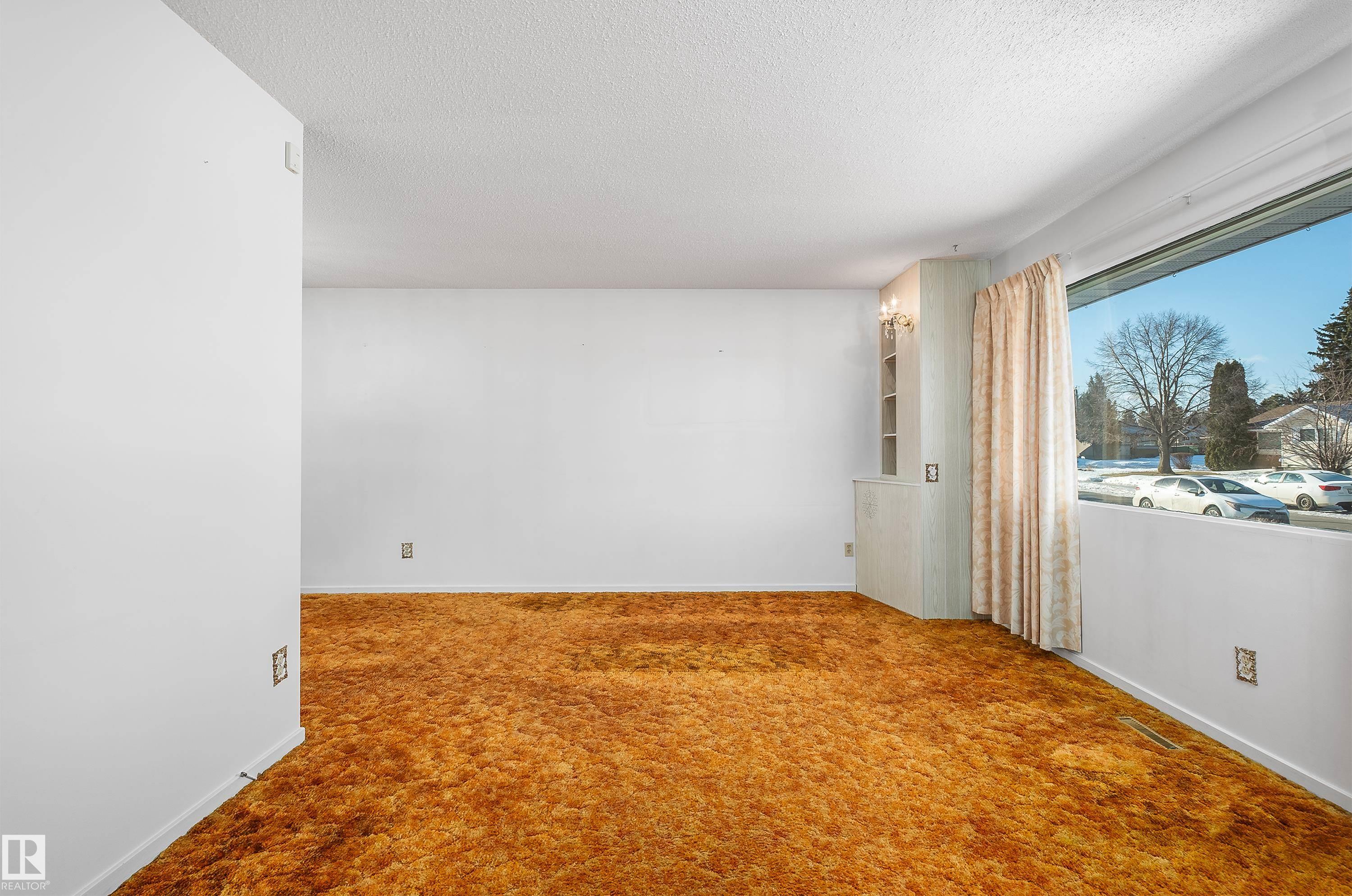 Photo 16 at 9251 69a Street NW, Ottewell, Edmonton