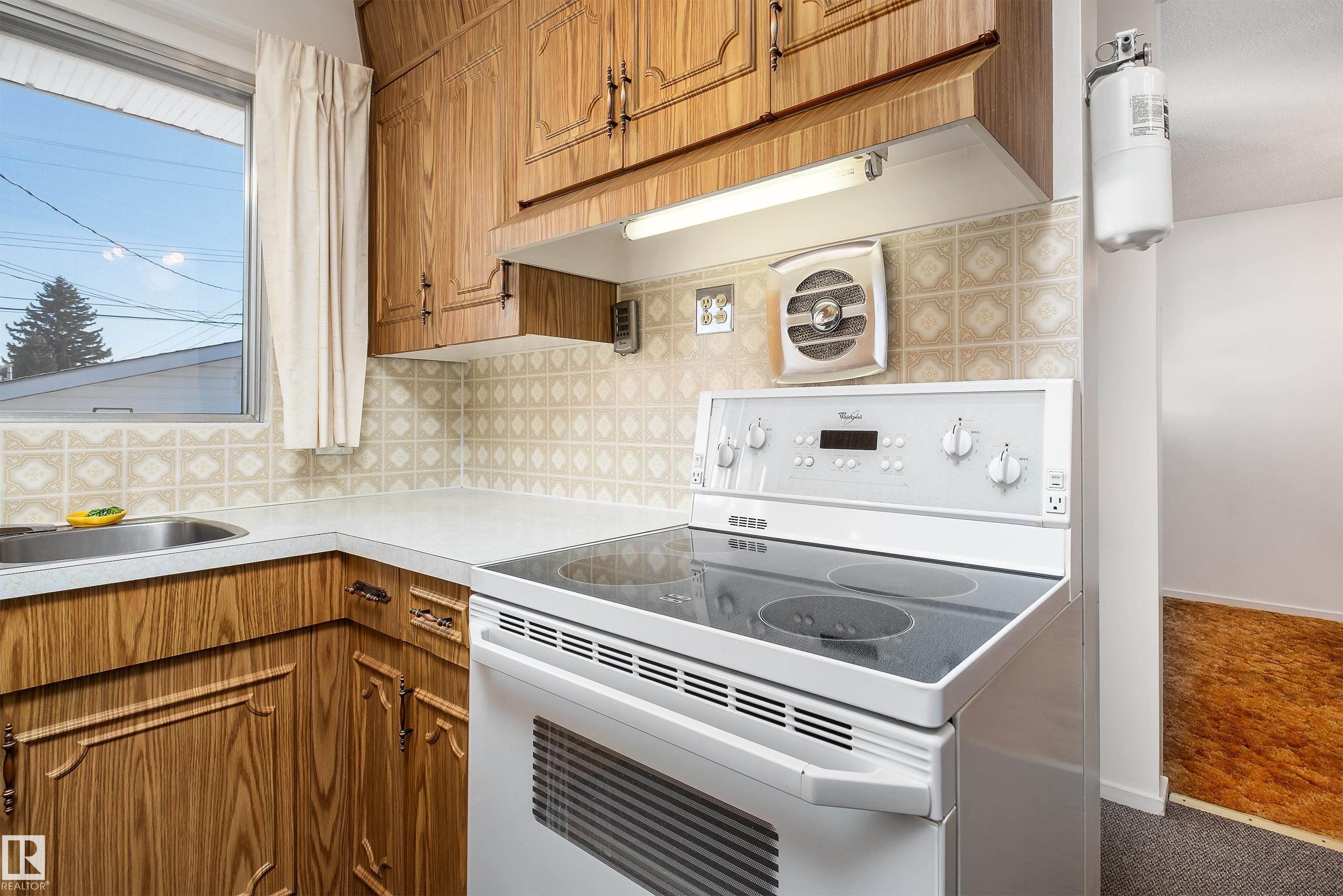 Photo 24 at 9251 69a Street NW, Ottewell, Edmonton