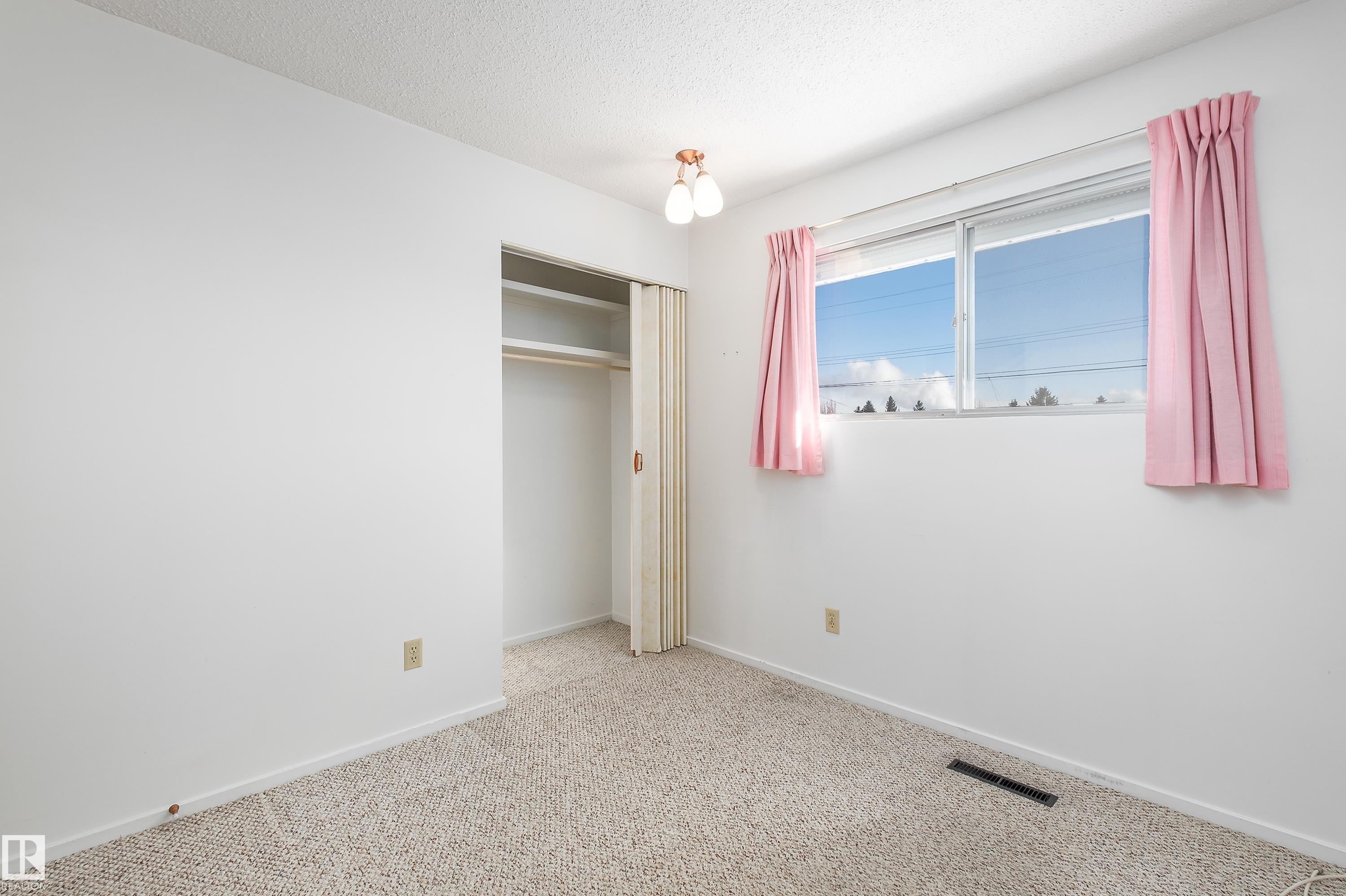 Photo 39 at 9251 69a Street NW, Ottewell, Edmonton