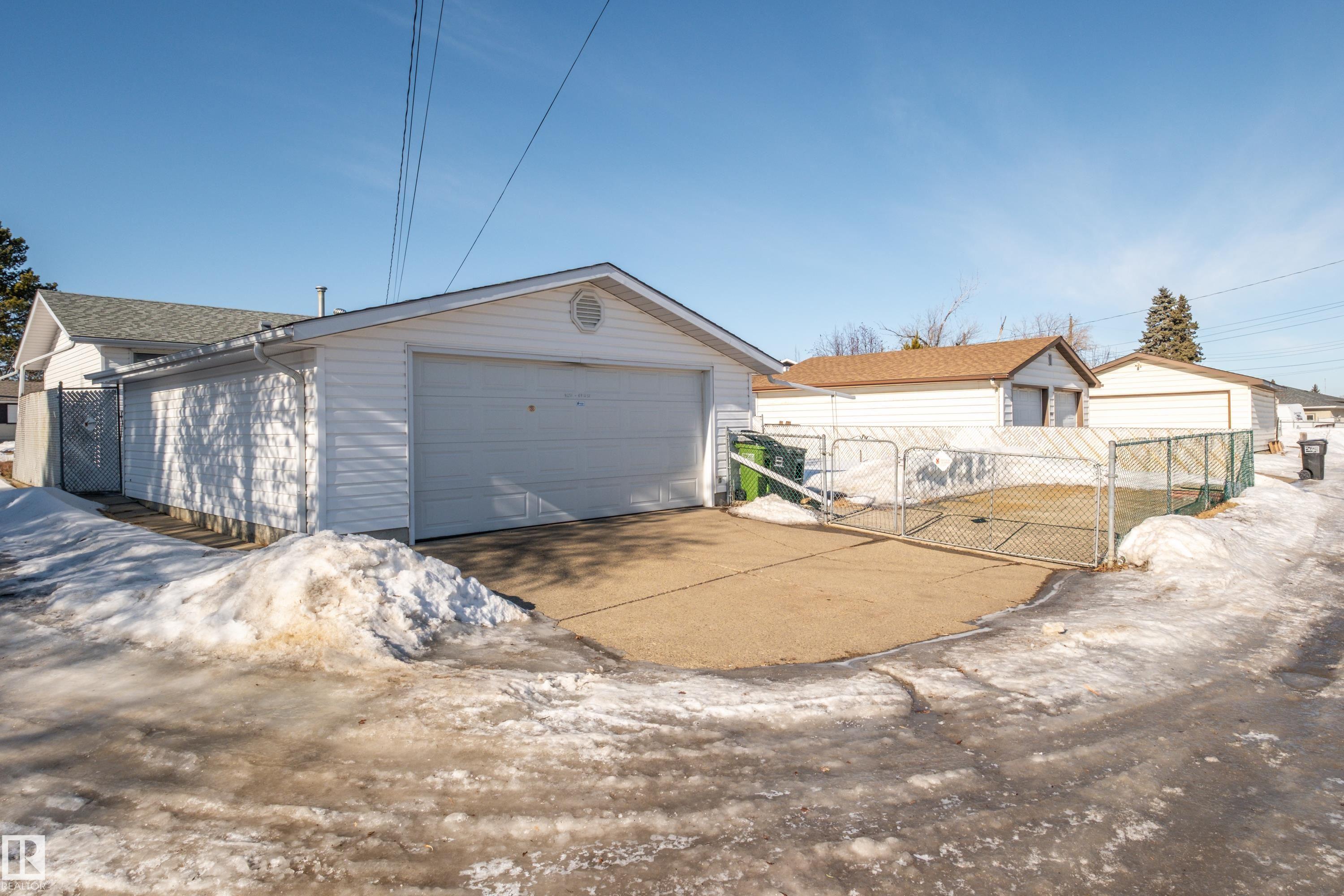 Photo 61 at 9251 69a Street NW, Ottewell, Edmonton