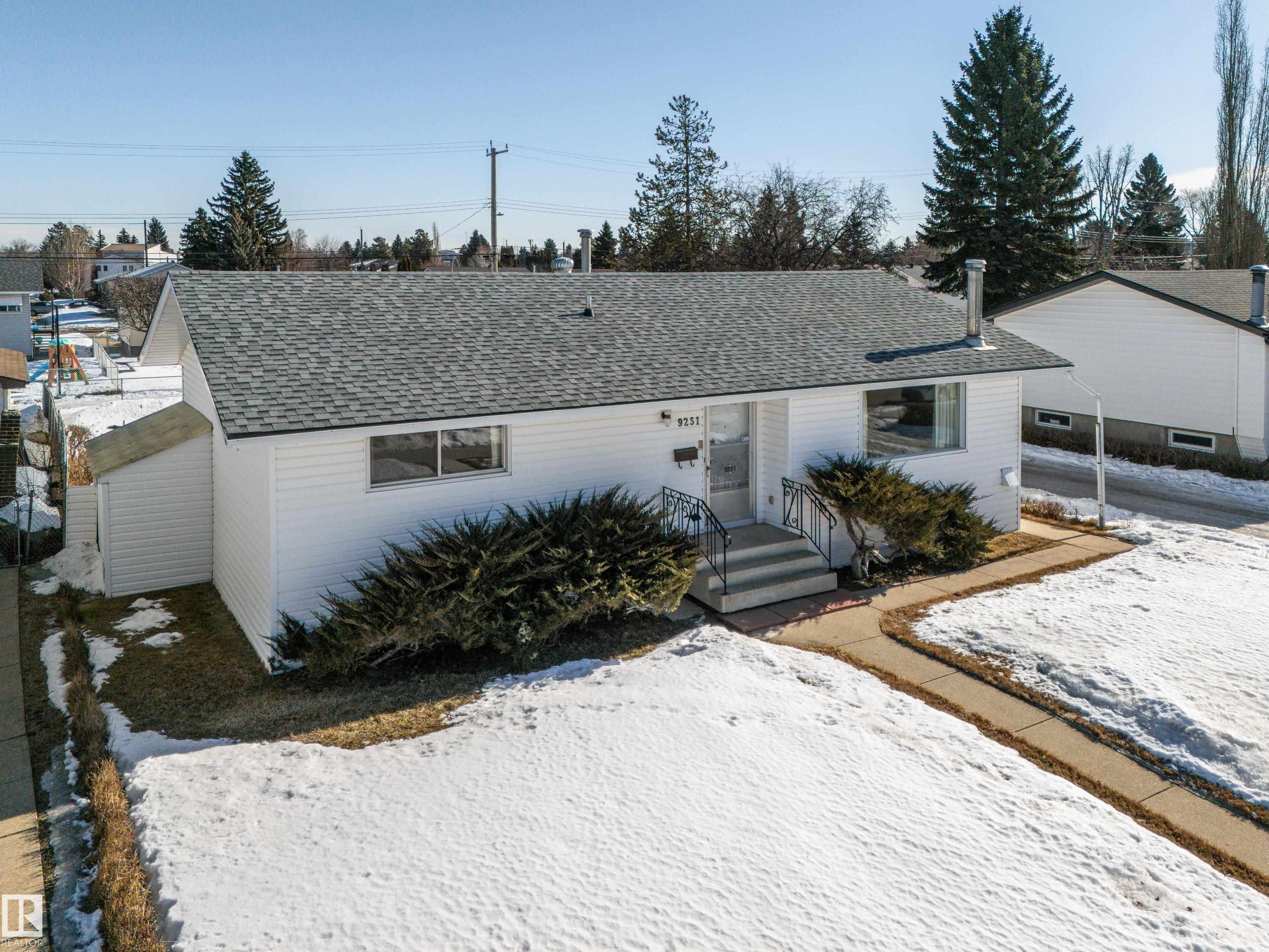 Photo 9 at 9251 69a Street NW, Ottewell, Edmonton