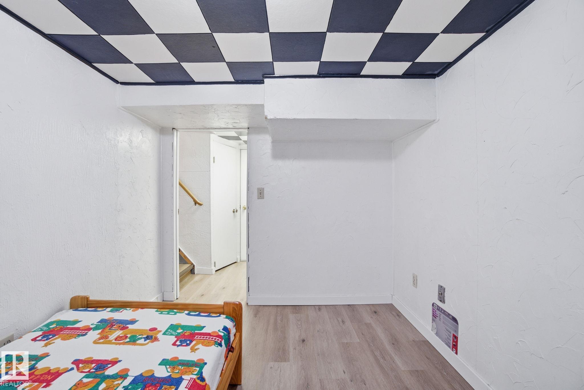 Photo 35 at 11514 92 Street NW, Alberta Avenue, Edmonton