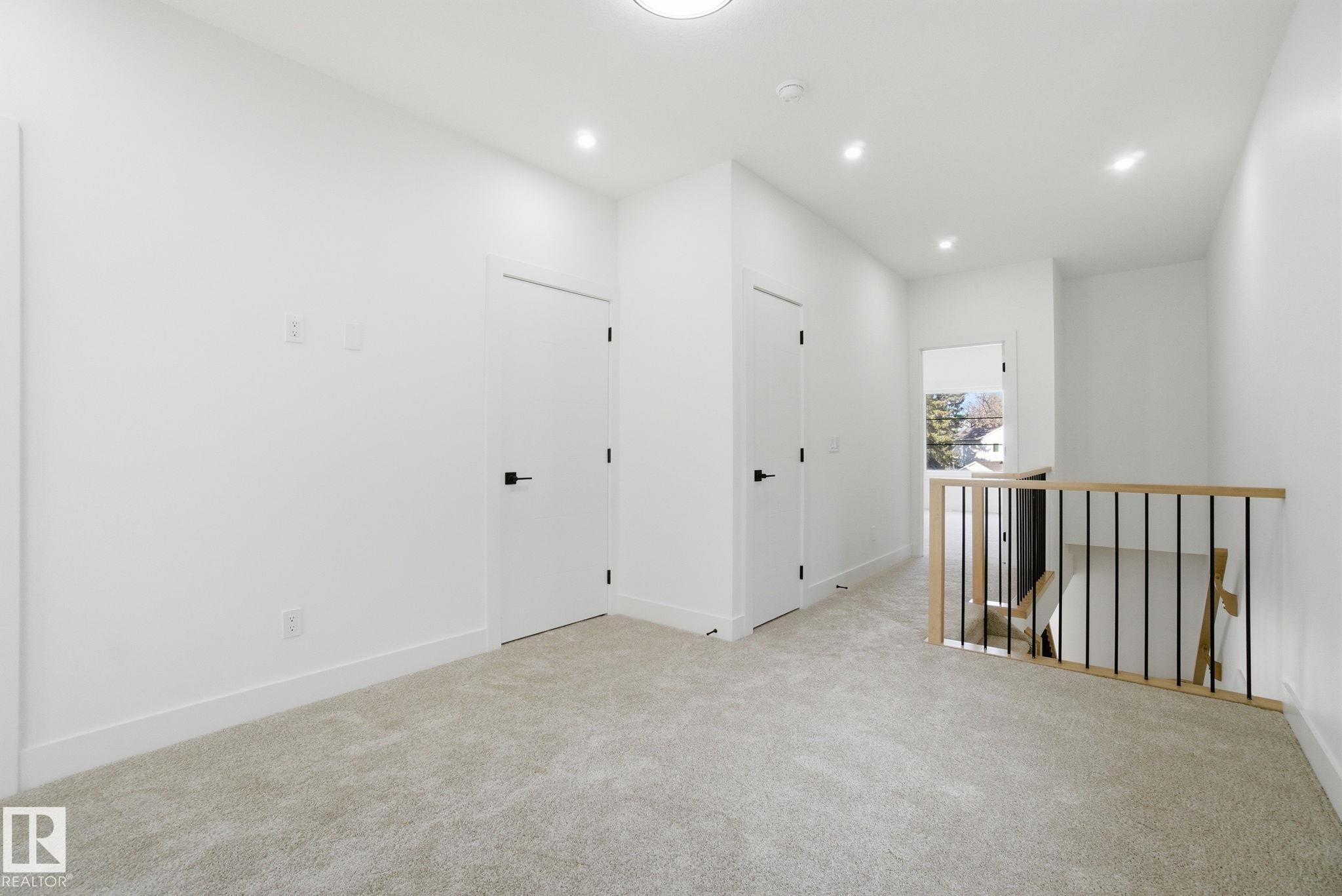 Photo 23 at 7605 92 Avenue NW, Holyrood, Edmonton