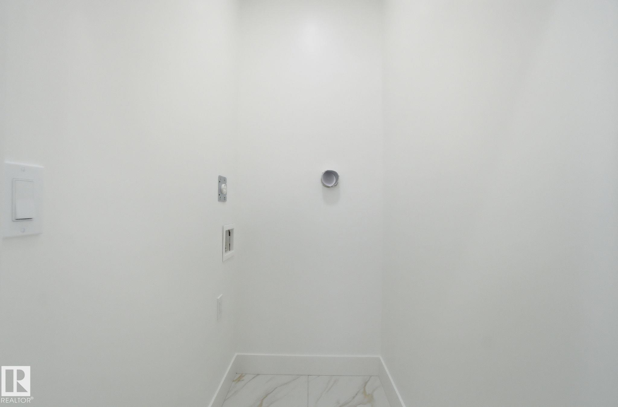 Photo 32 at 7605 92 Avenue NW, Holyrood, Edmonton