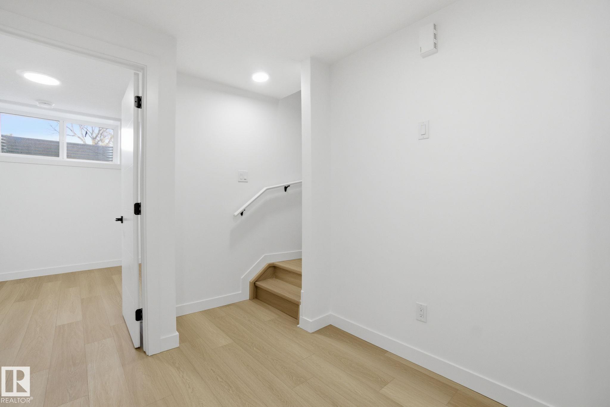 Photo 42 at 7605 92 Avenue NW, Holyrood, Edmonton