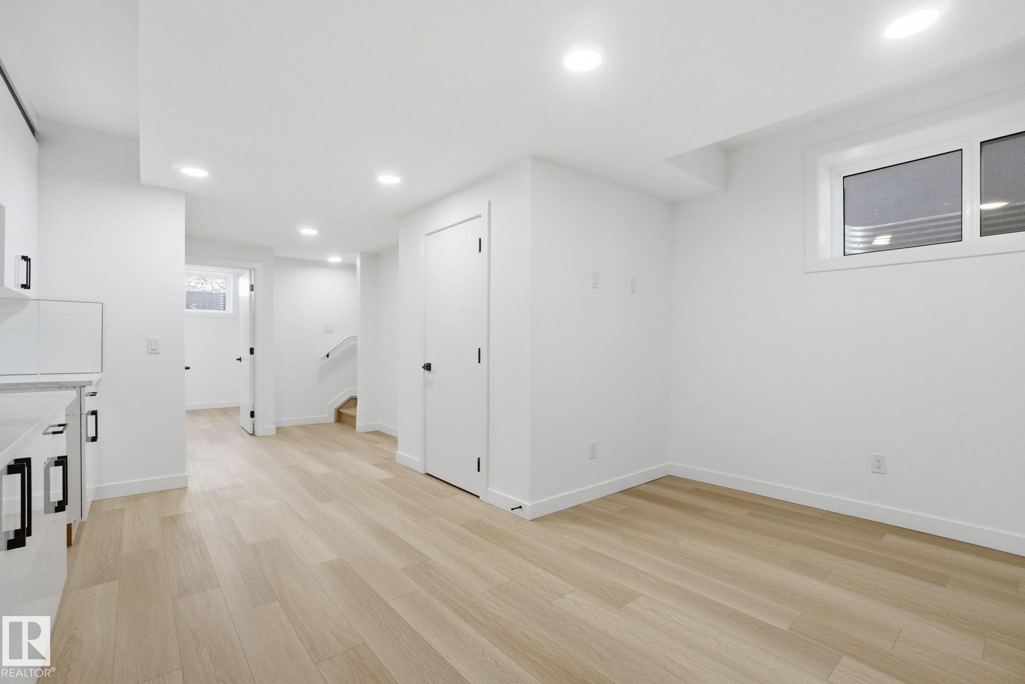 Photo 49 at 7605 92 Avenue NW, Holyrood, Edmonton