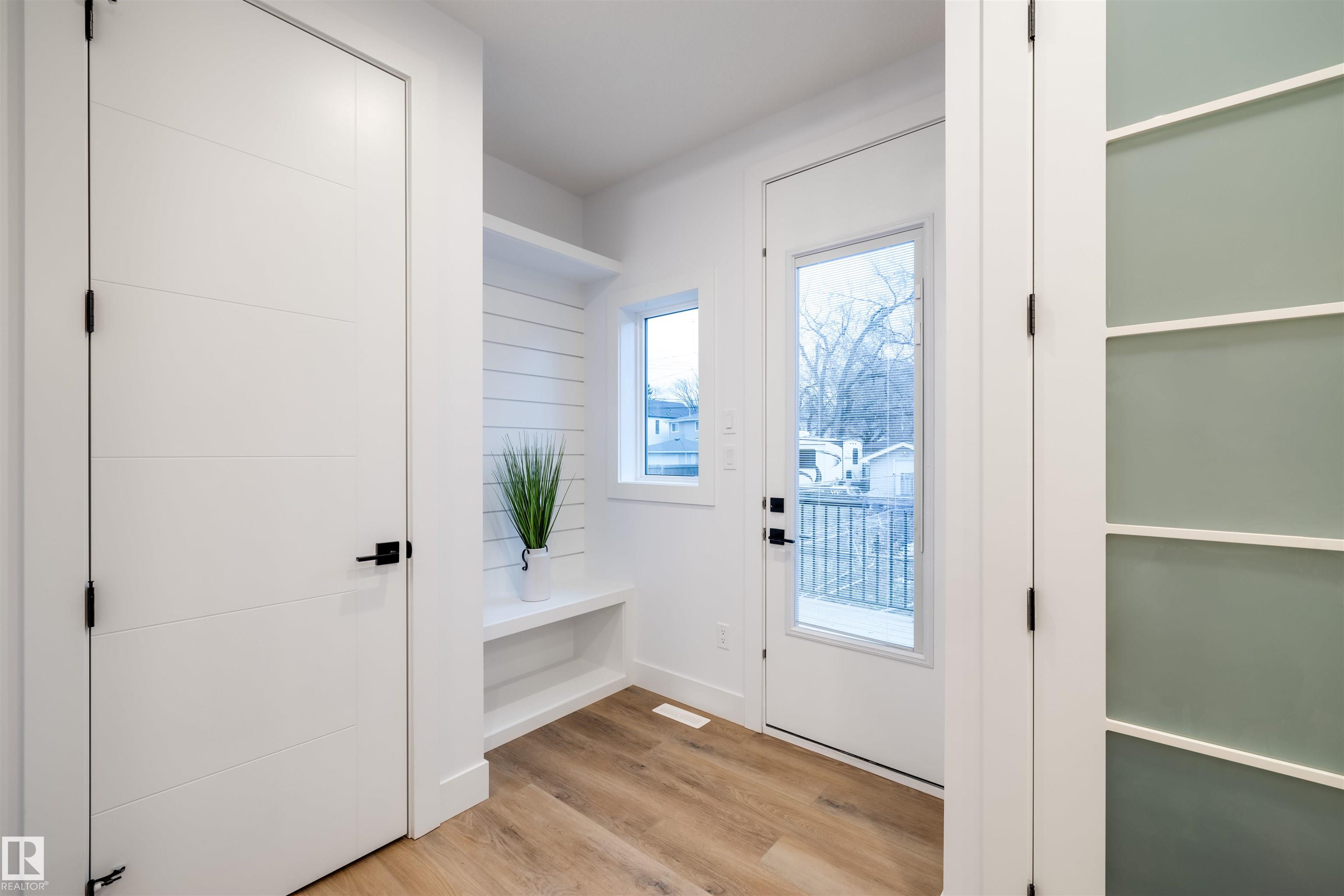 Photo 22 at 9715 87 Street NW, Strathearn, Edmonton