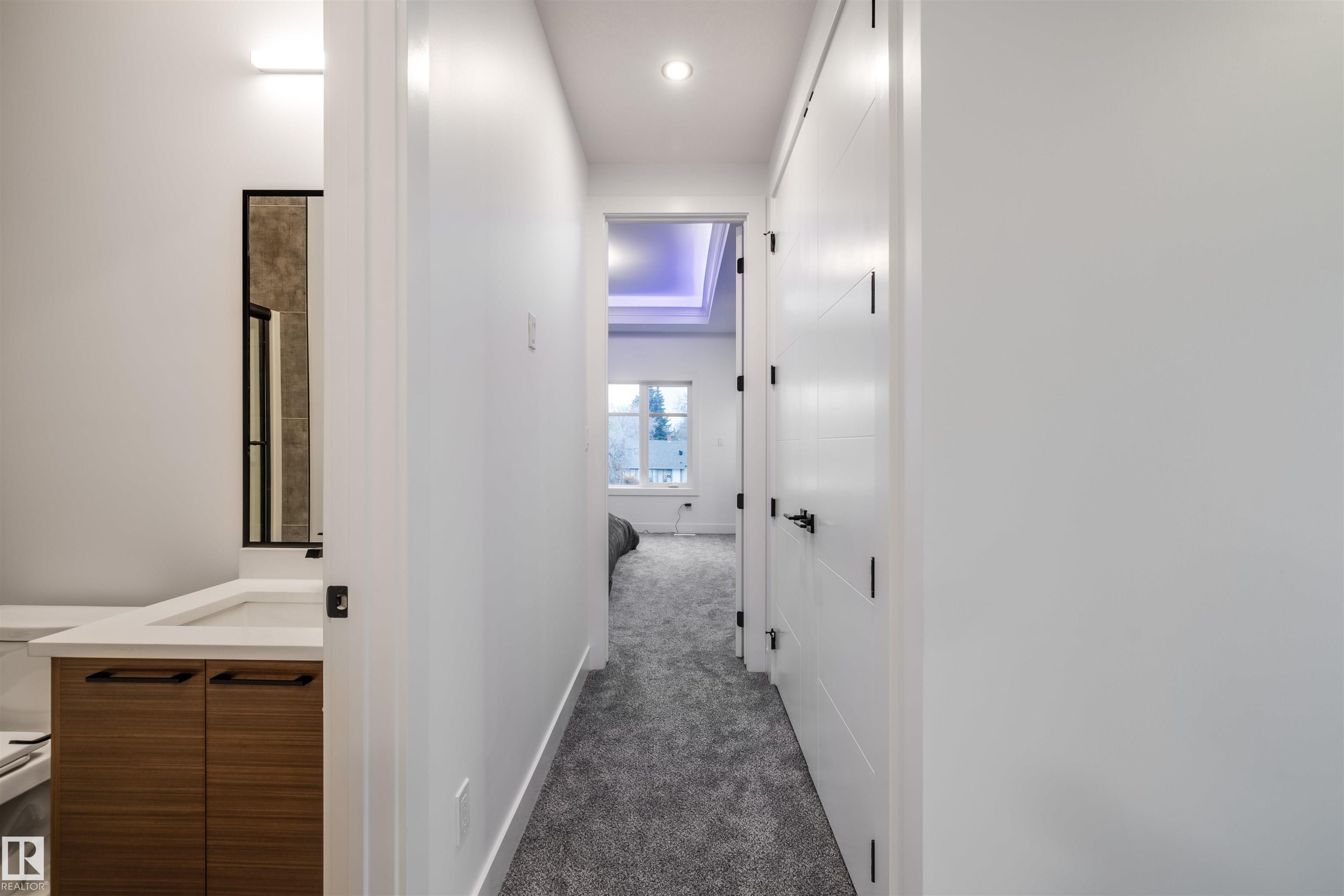 Photo 32 at 9715 87 Street NW, Strathearn, Edmonton