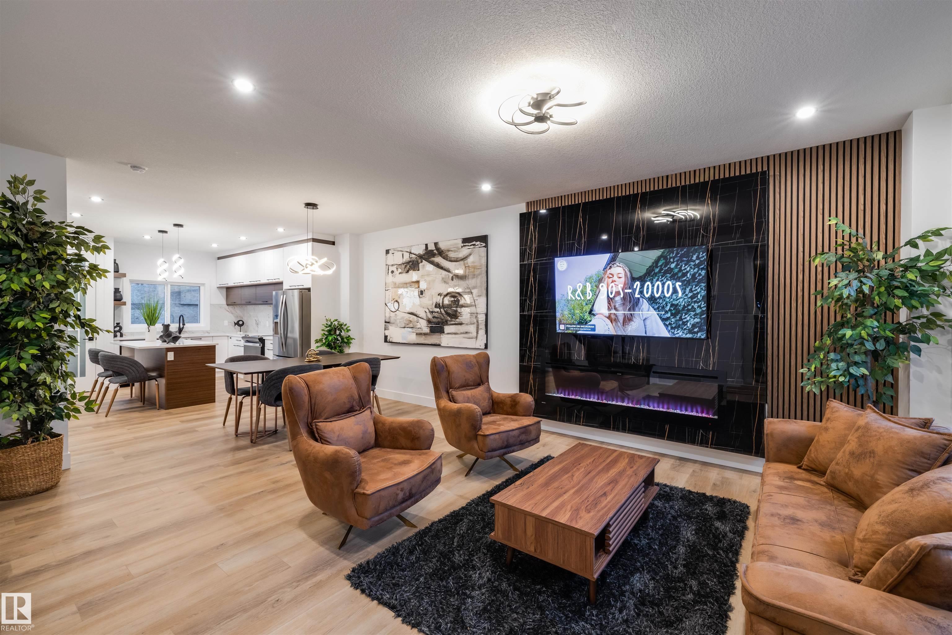 Photo 6 at 9715 87 Street NW, Strathearn, Edmonton