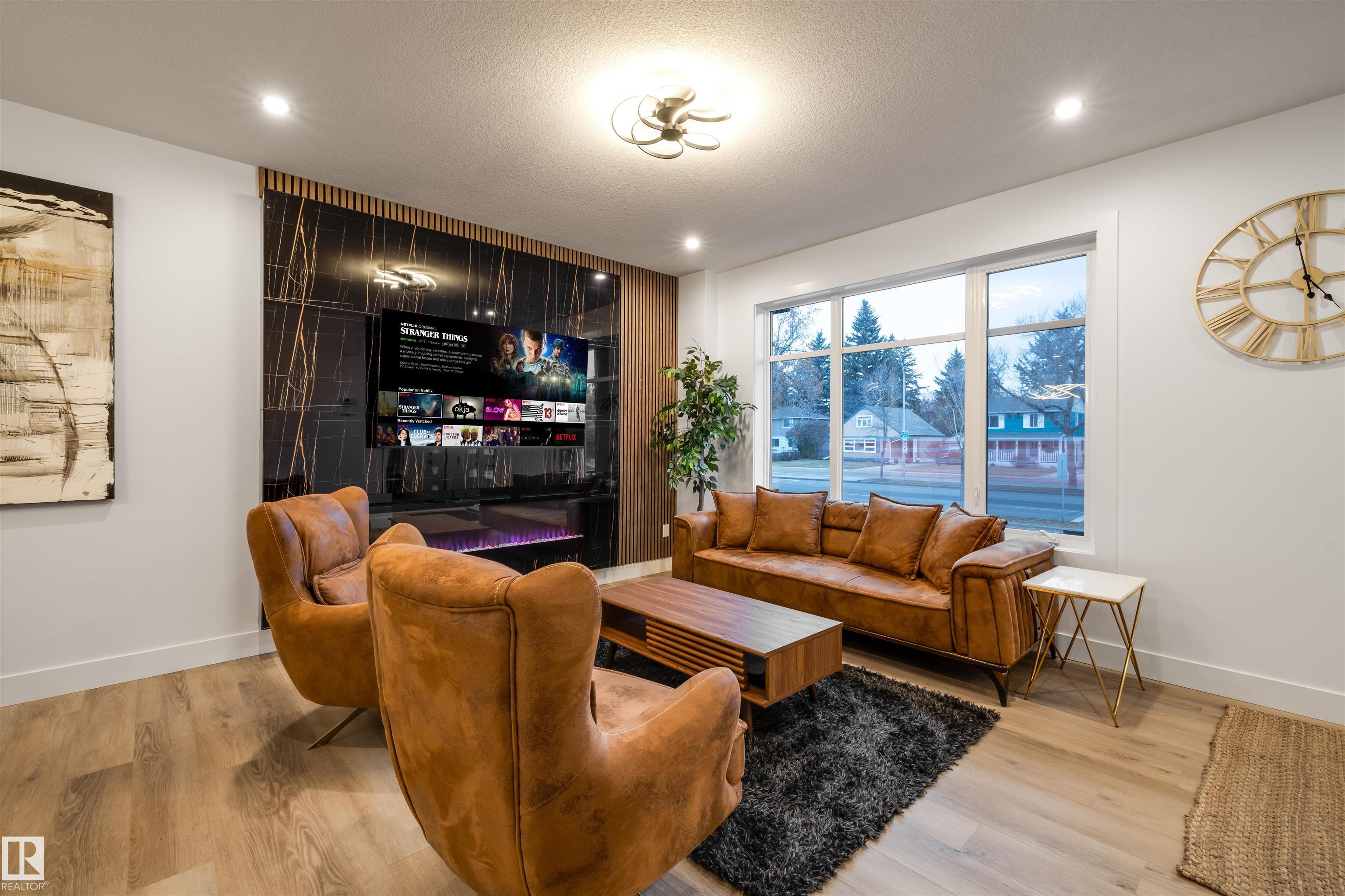 Photo 7 at 9715 87 Street NW, Strathearn, Edmonton