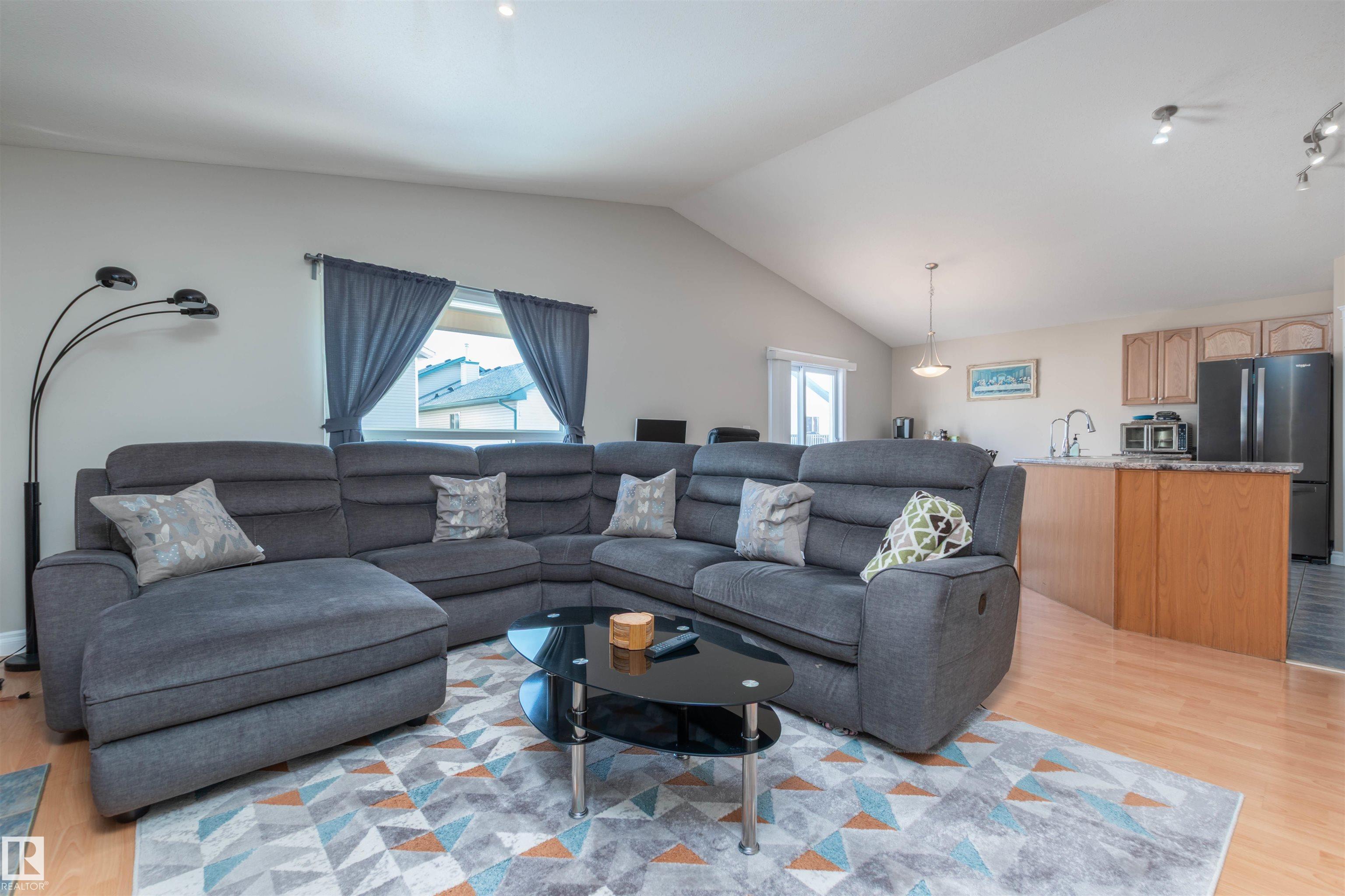 Photo 16 at 16297 52 Street NW, Hollick-Kenyon, Edmonton