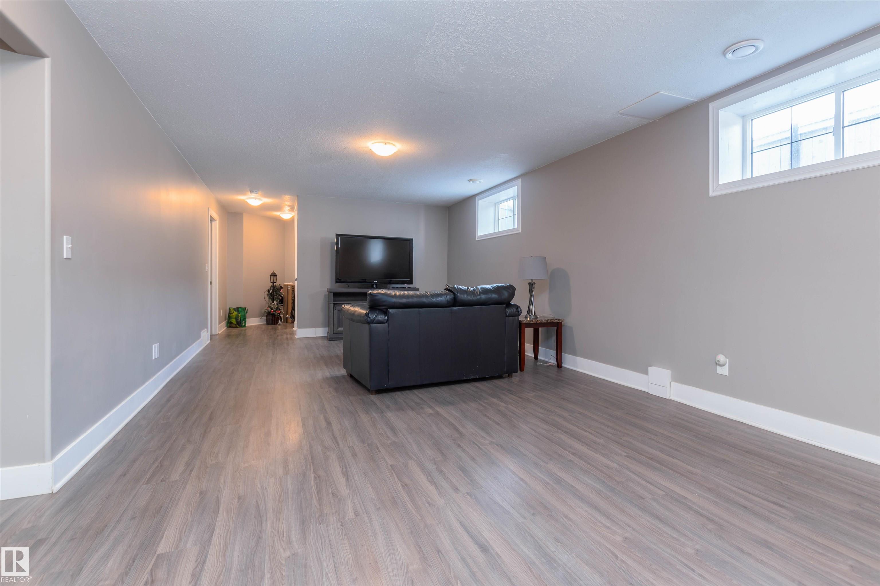 Photo 27 at 16297 52 Street NW, Hollick-Kenyon, Edmonton