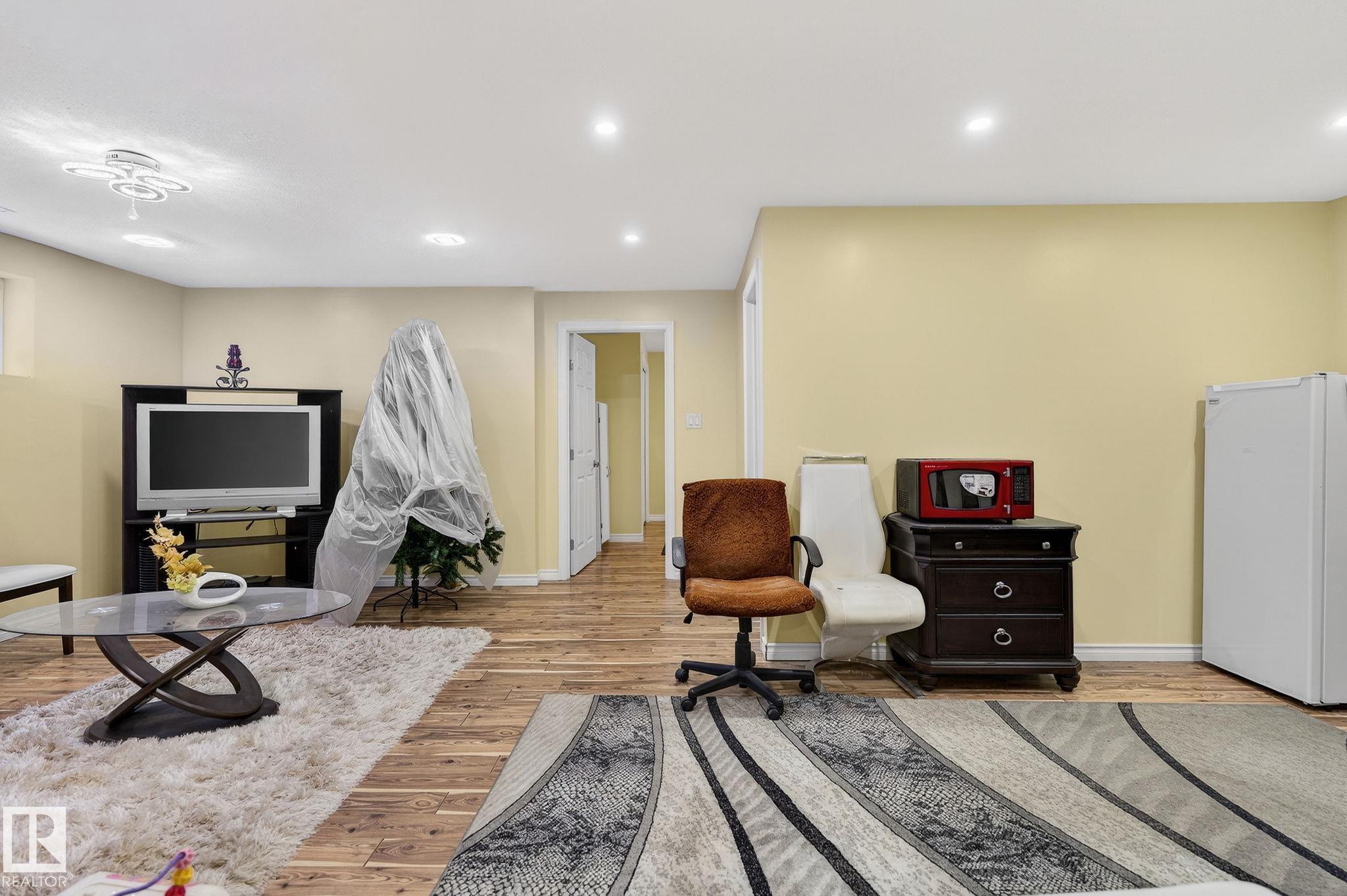 Photo 24 at 21867 80 Avenue NW, Rosenthal, Edmonton