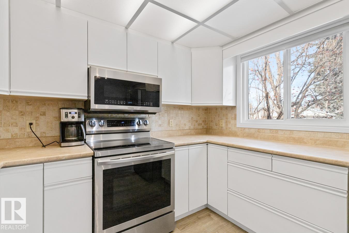 Photo 10 at 6 Applewood Road, Maplewood, Sherwood Park