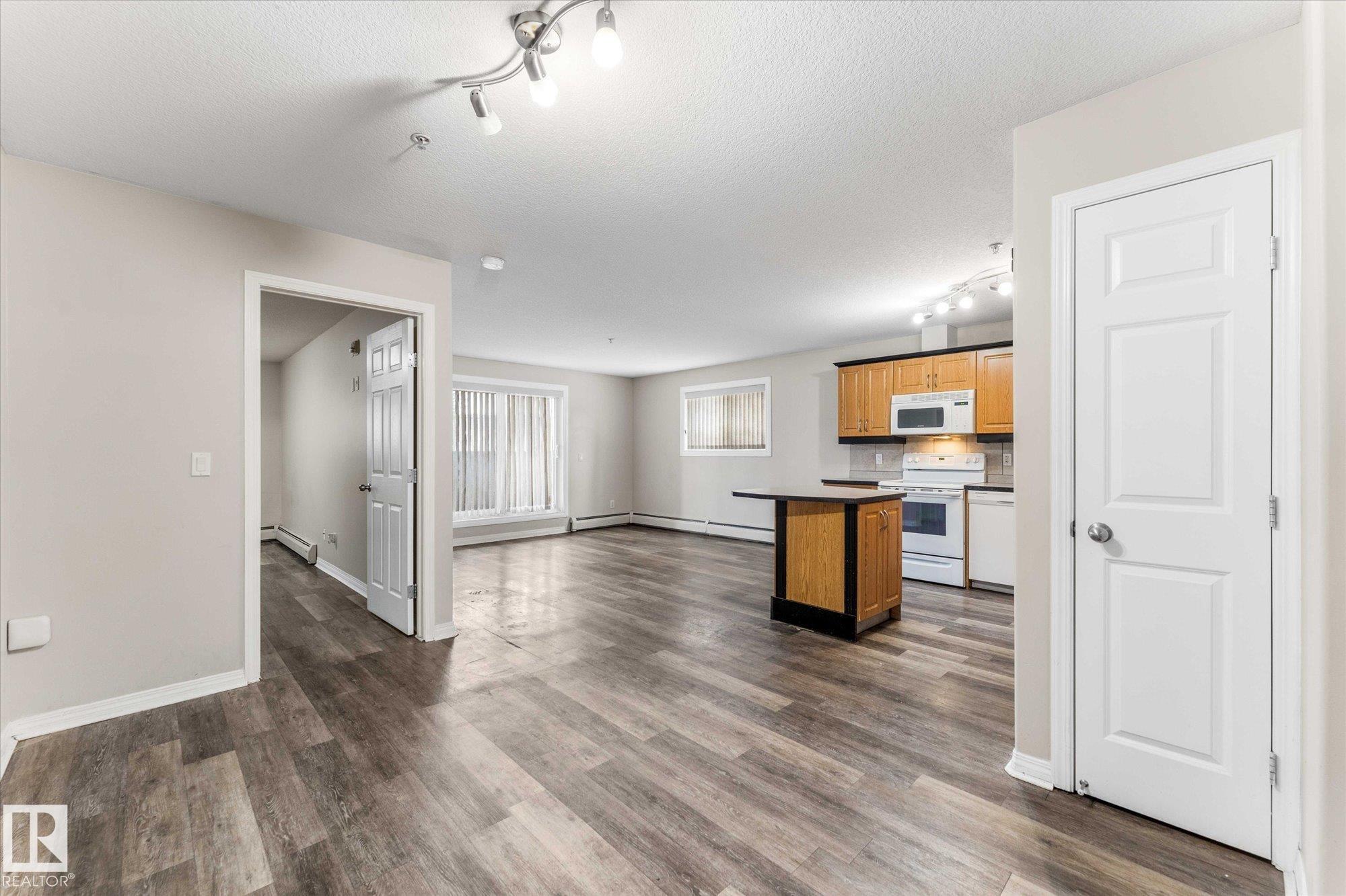 Photo 9 at 112 - 9945 167 Street NW, Glenwood, Edmonton