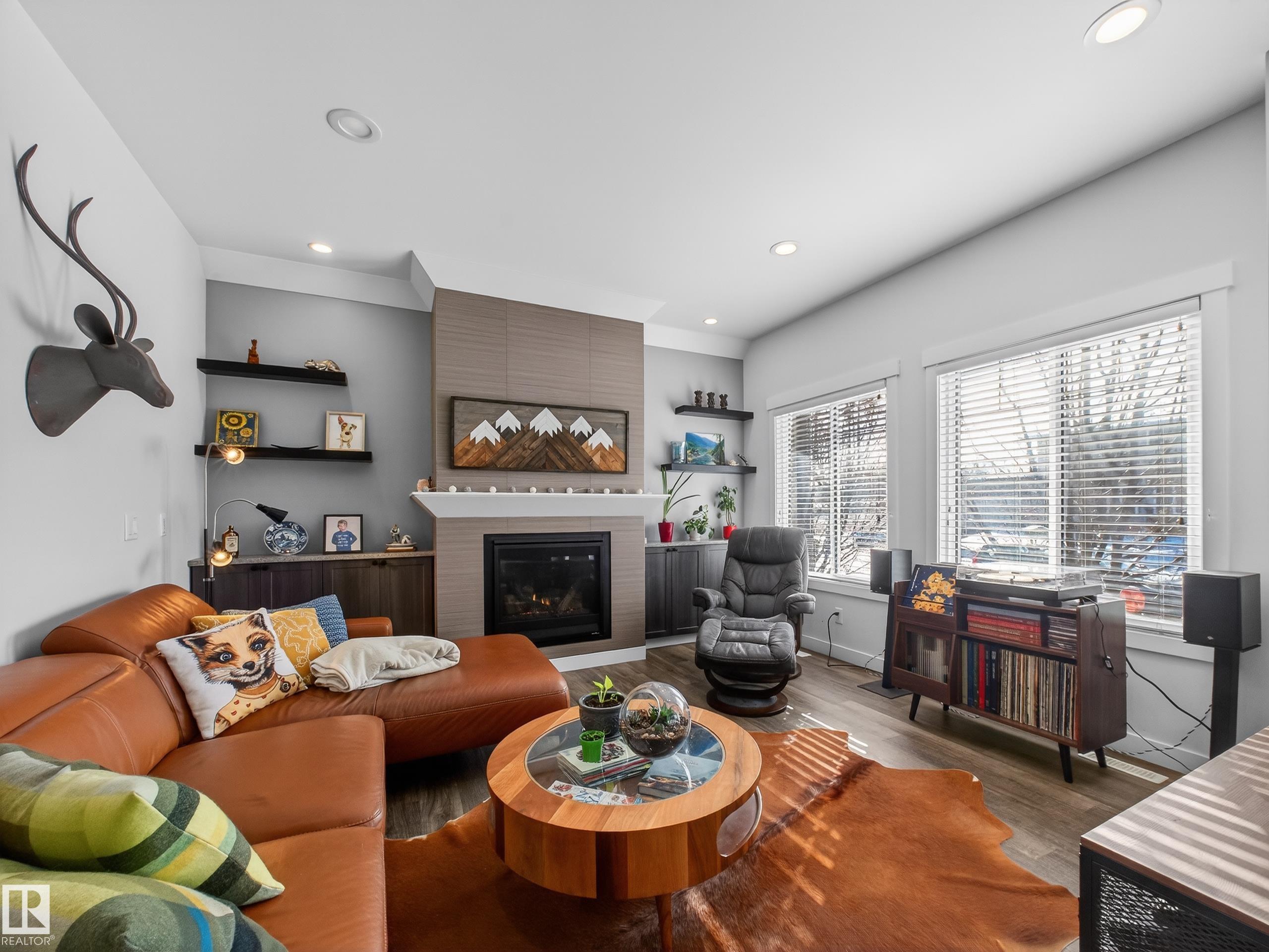 Photo 2 at 15222 105 Avenue NW, Canora, Edmonton