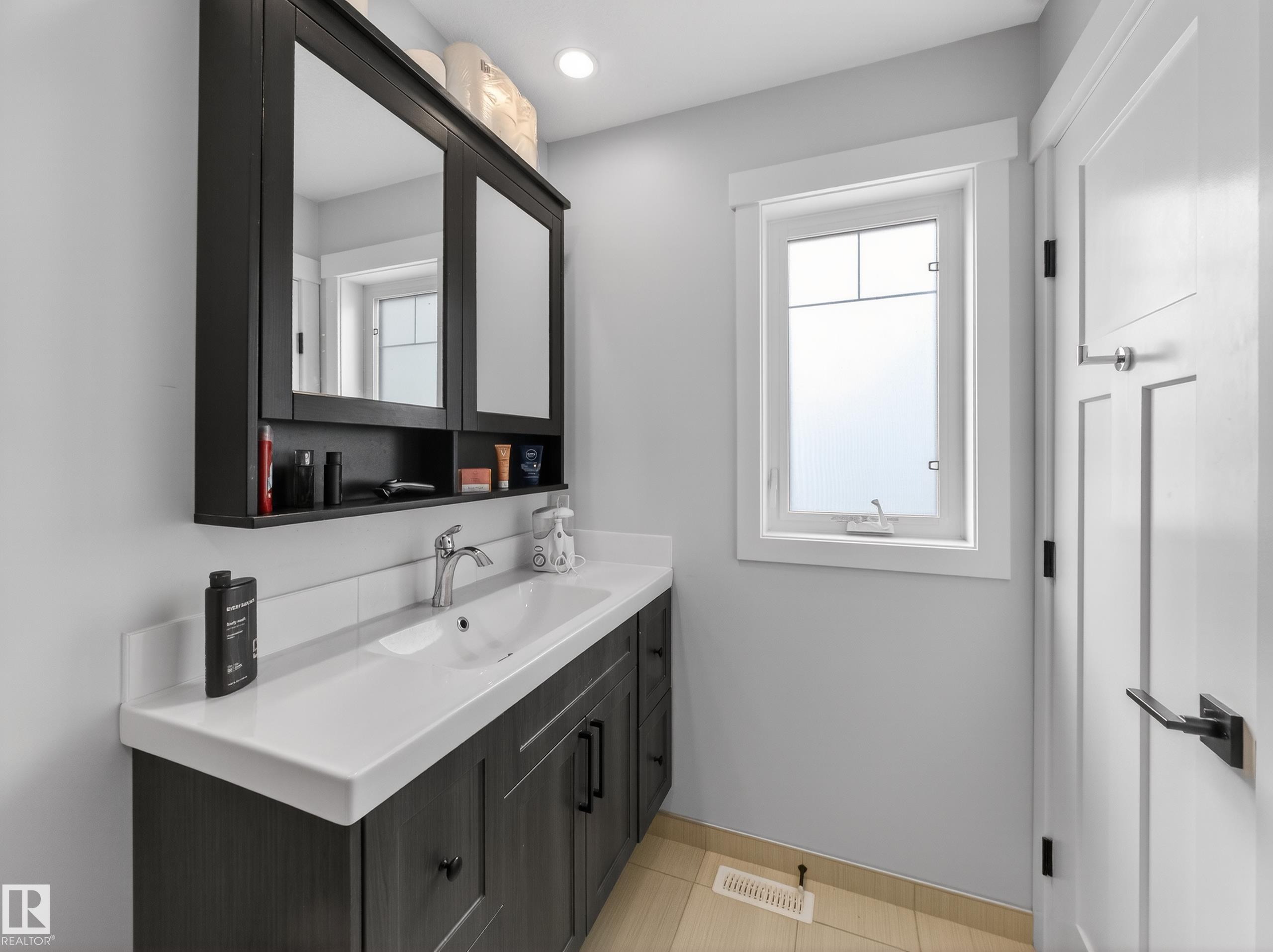 Photo 35 at 15222 105 Avenue NW, Canora, Edmonton