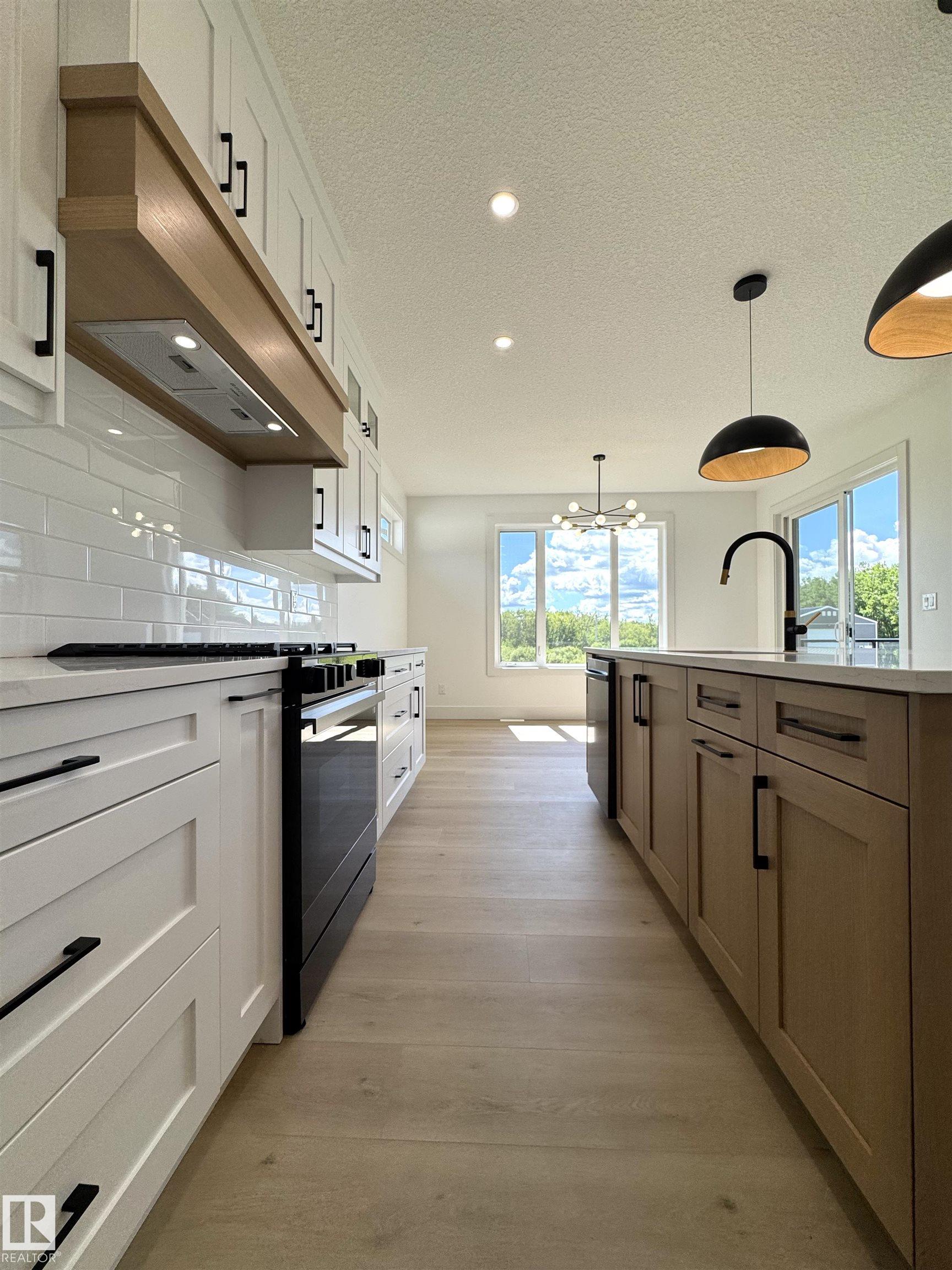 Photo 17 at 90 - 50205 Rge Road 232, Brookside Estates, Rural Leduc County