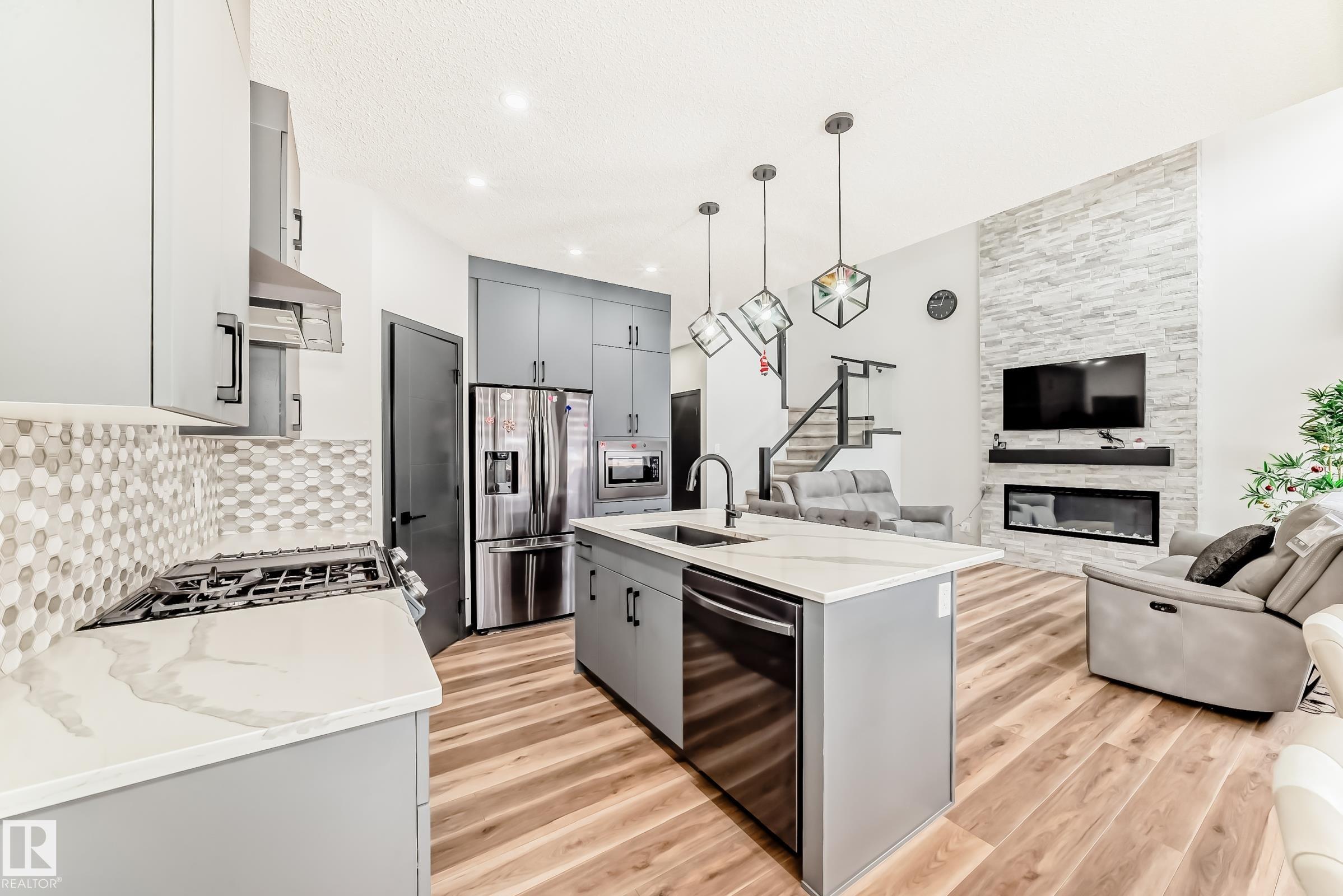 Photo 11 at 5110 23a Avenue SW, Walker, Edmonton