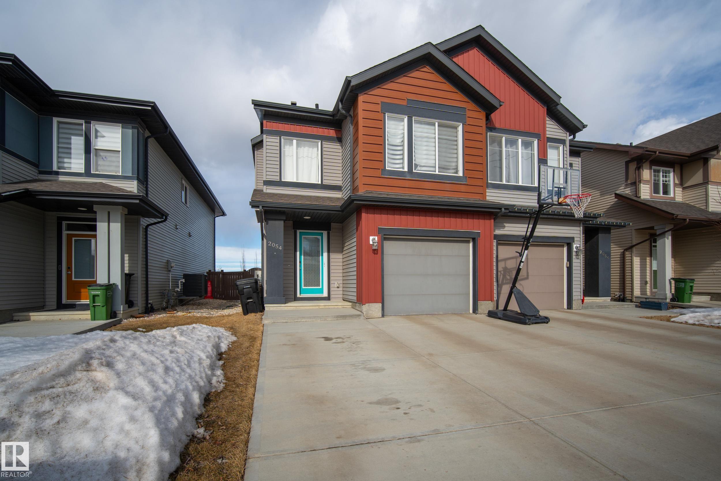 Photo 2 at 2054 Price Landing SW, Paisley, Edmonton