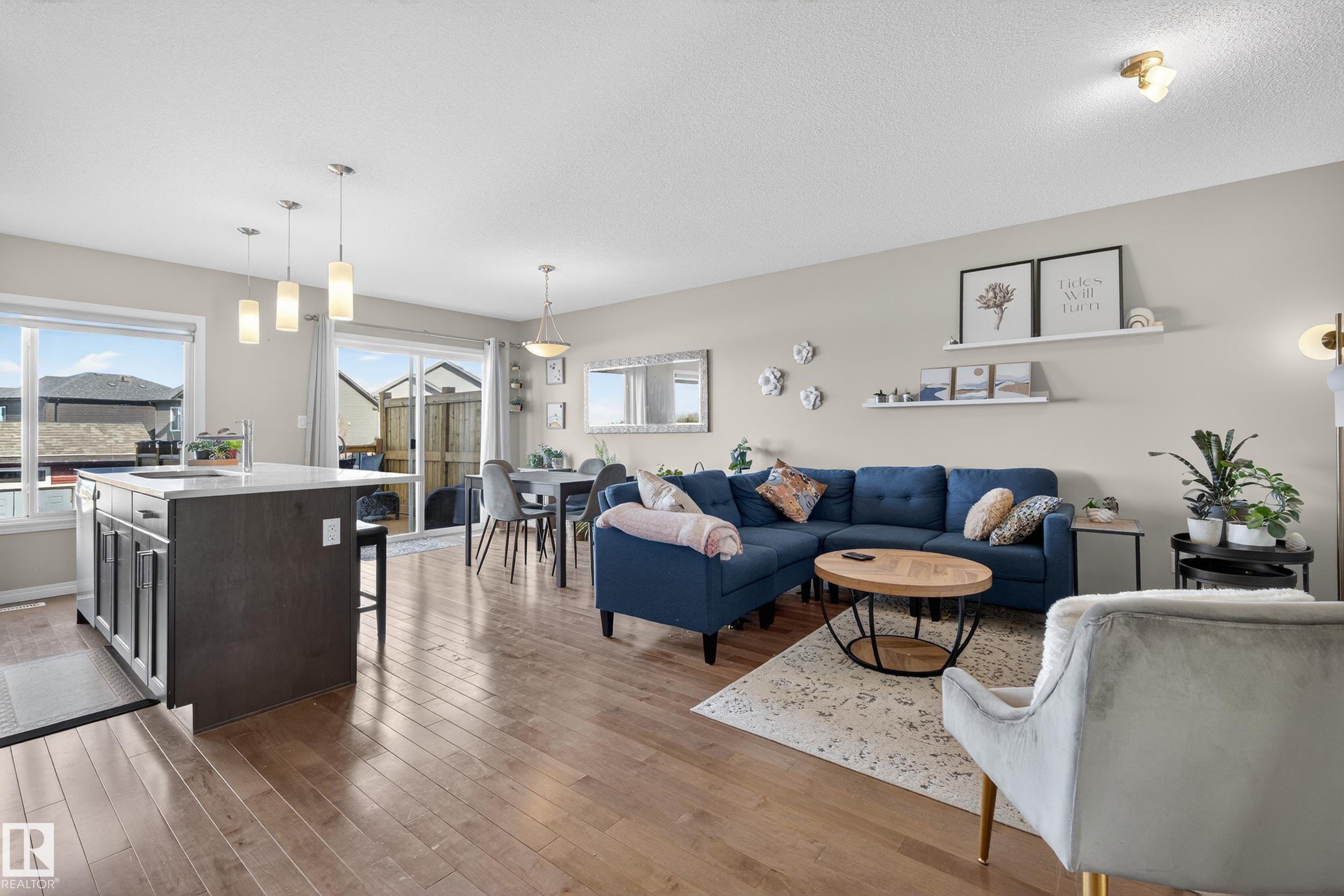 Photo 5 at 2054 Price Landing SW, Paisley, Edmonton