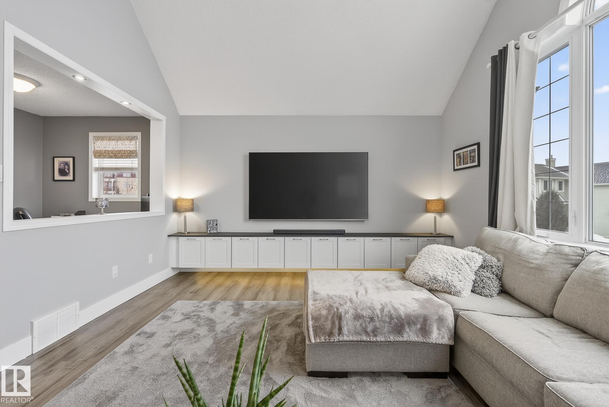 Photo 27 at 121 Galland Crescent NW, Glastonbury, Edmonton