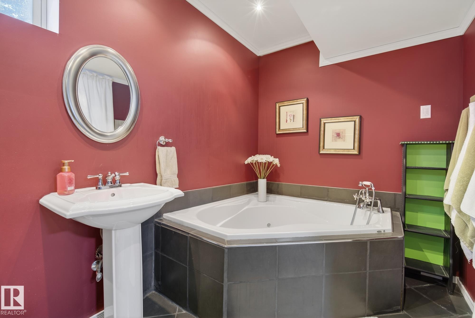 Photo 45 at 121 Galland Crescent NW, Glastonbury, Edmonton