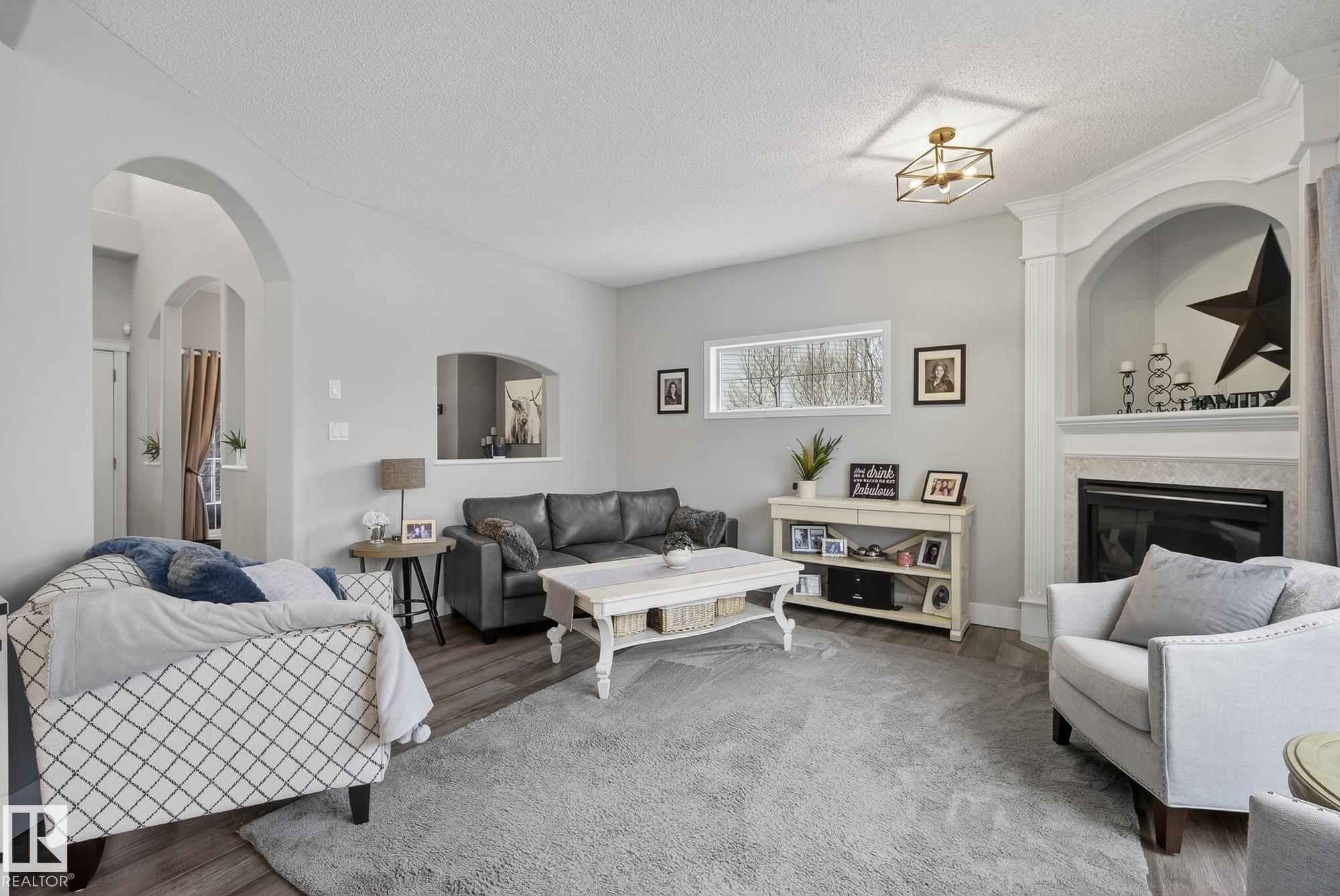 Photo 7 at 121 Galland Crescent NW, Glastonbury, Edmonton