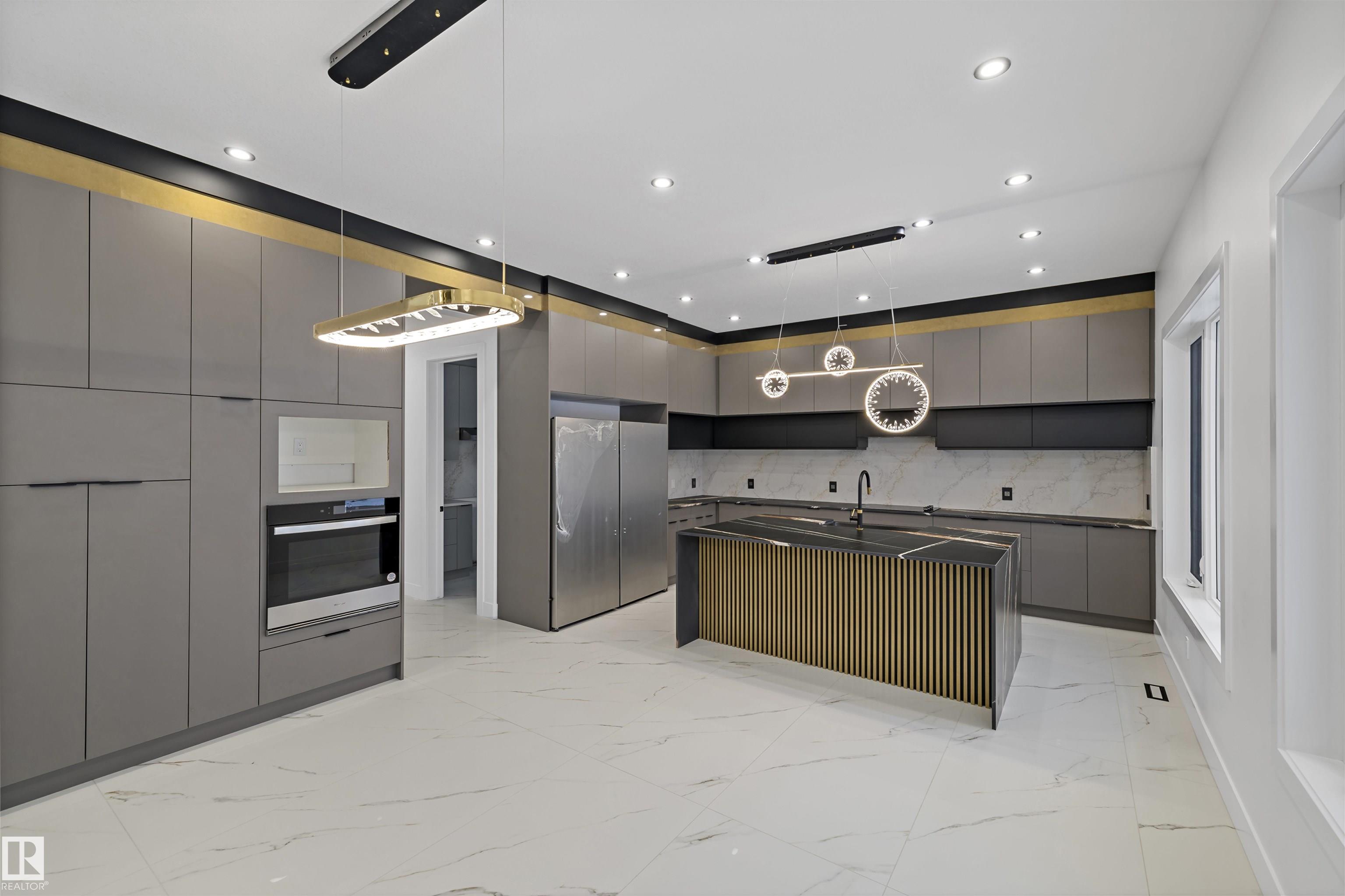 Photo 16 at 669 Fraser Vista NW, Fraser, Edmonton