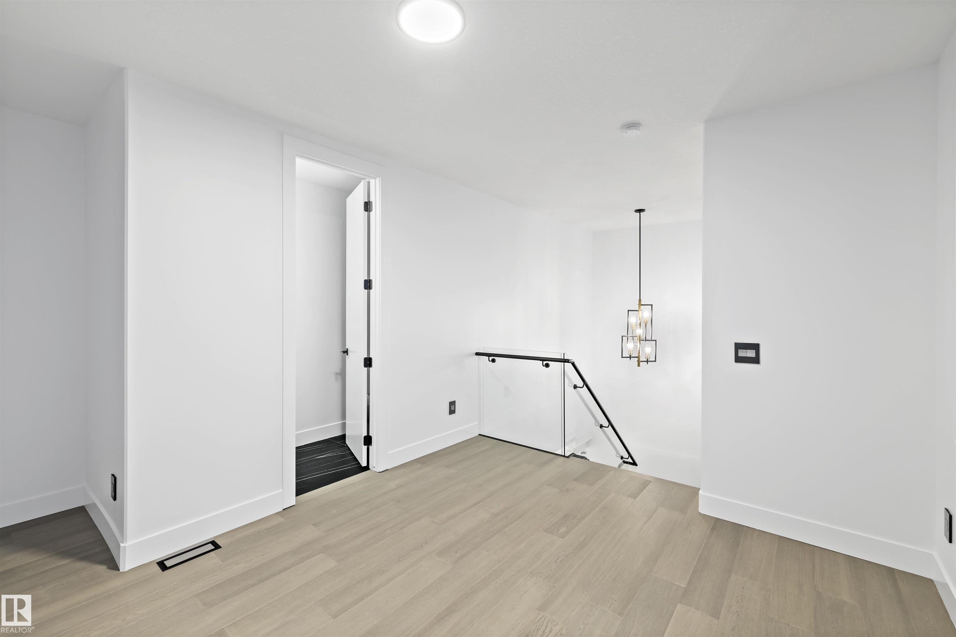 Photo 32 at 669 Fraser Vista NW, Fraser, Edmonton