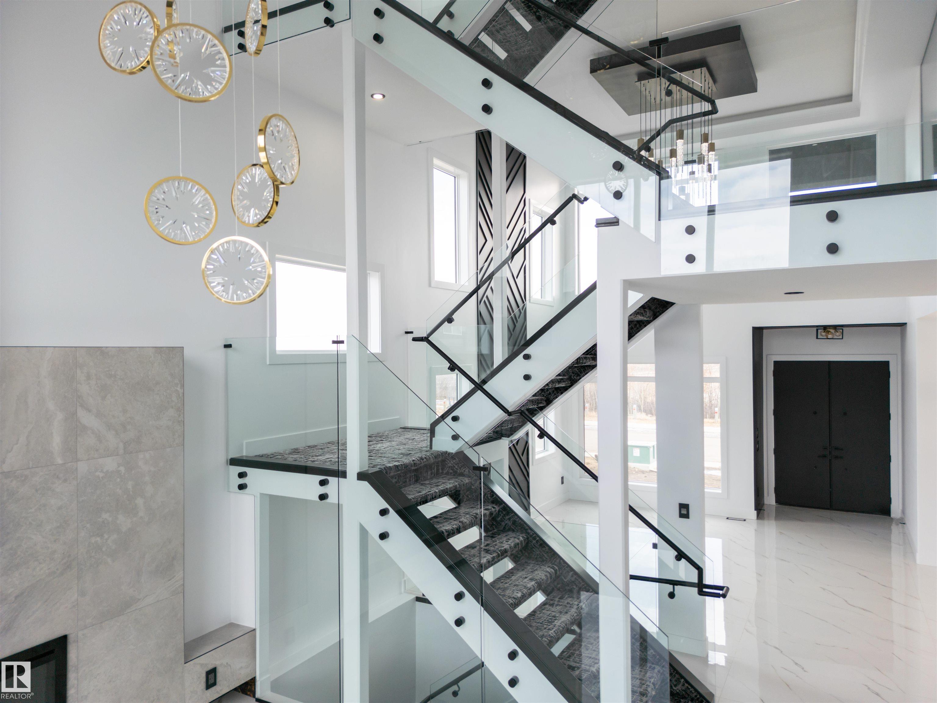 Photo 9 at 669 Fraser Vista NW, Fraser, Edmonton