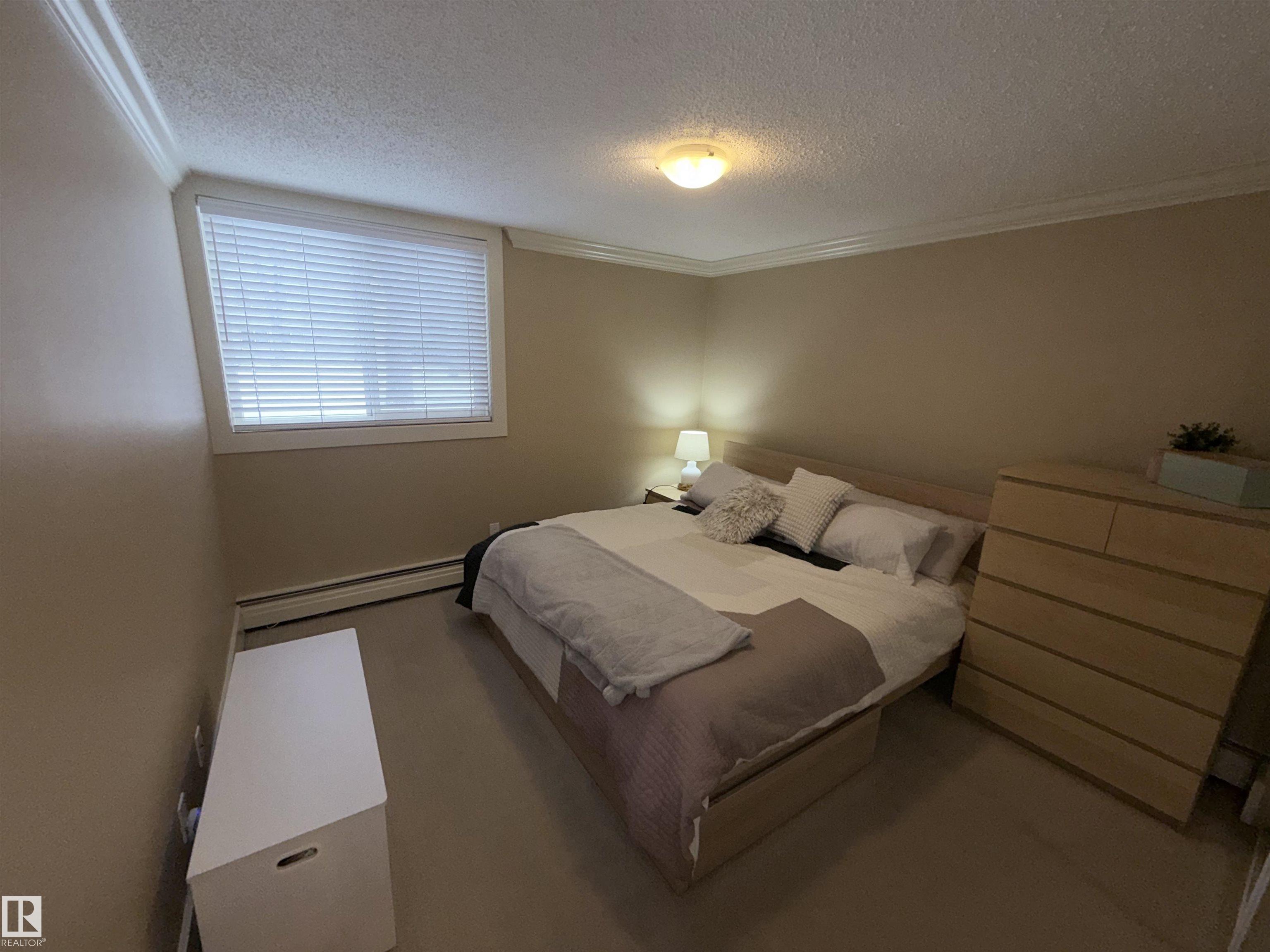 Photo 9 at 102 - 11303 103 Avenue NW, Wîhkwêntôwin, Edmonton