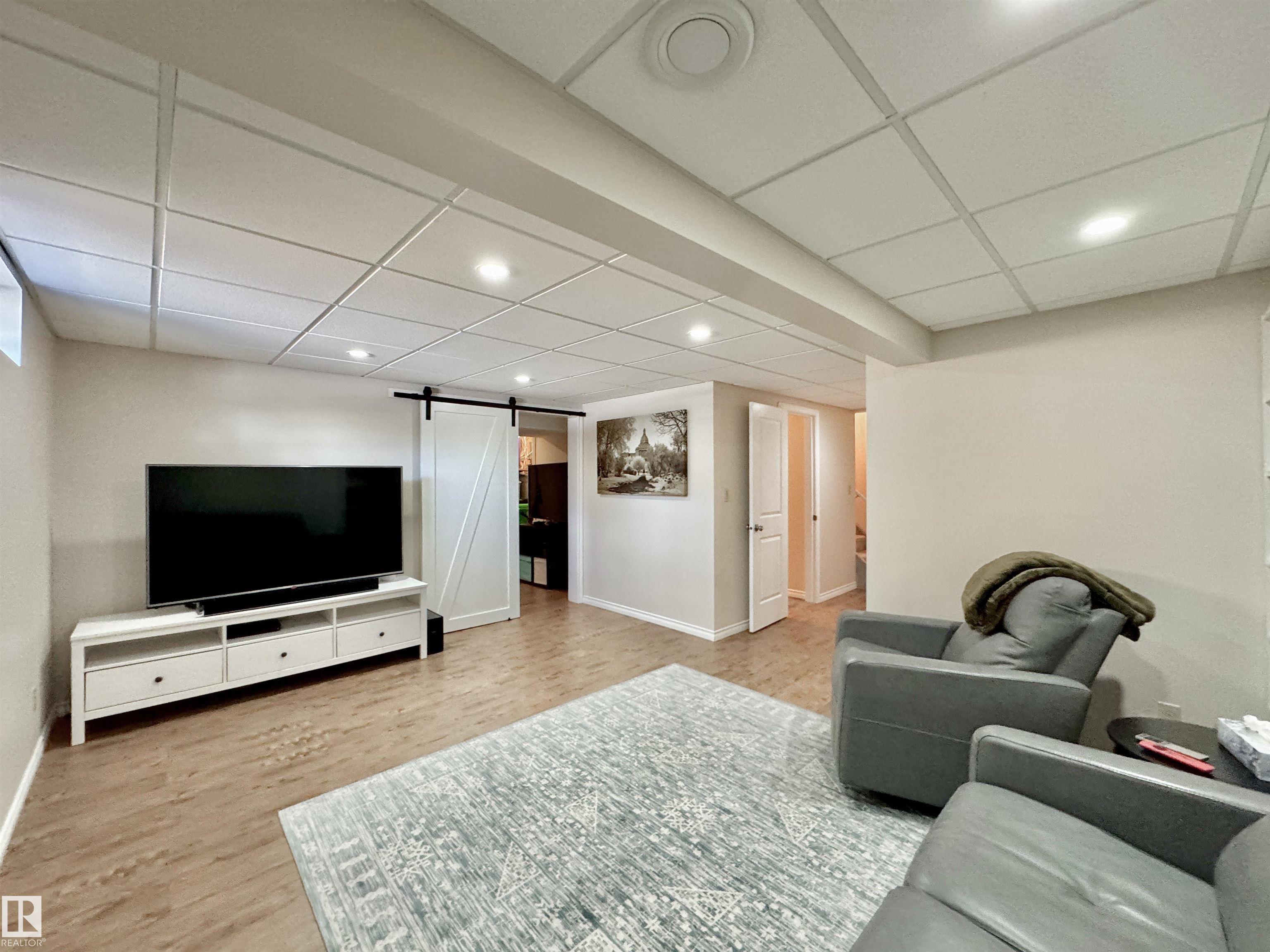 Photo 26 at 4 Wolf Crescent NW, Westridge, Edmonton