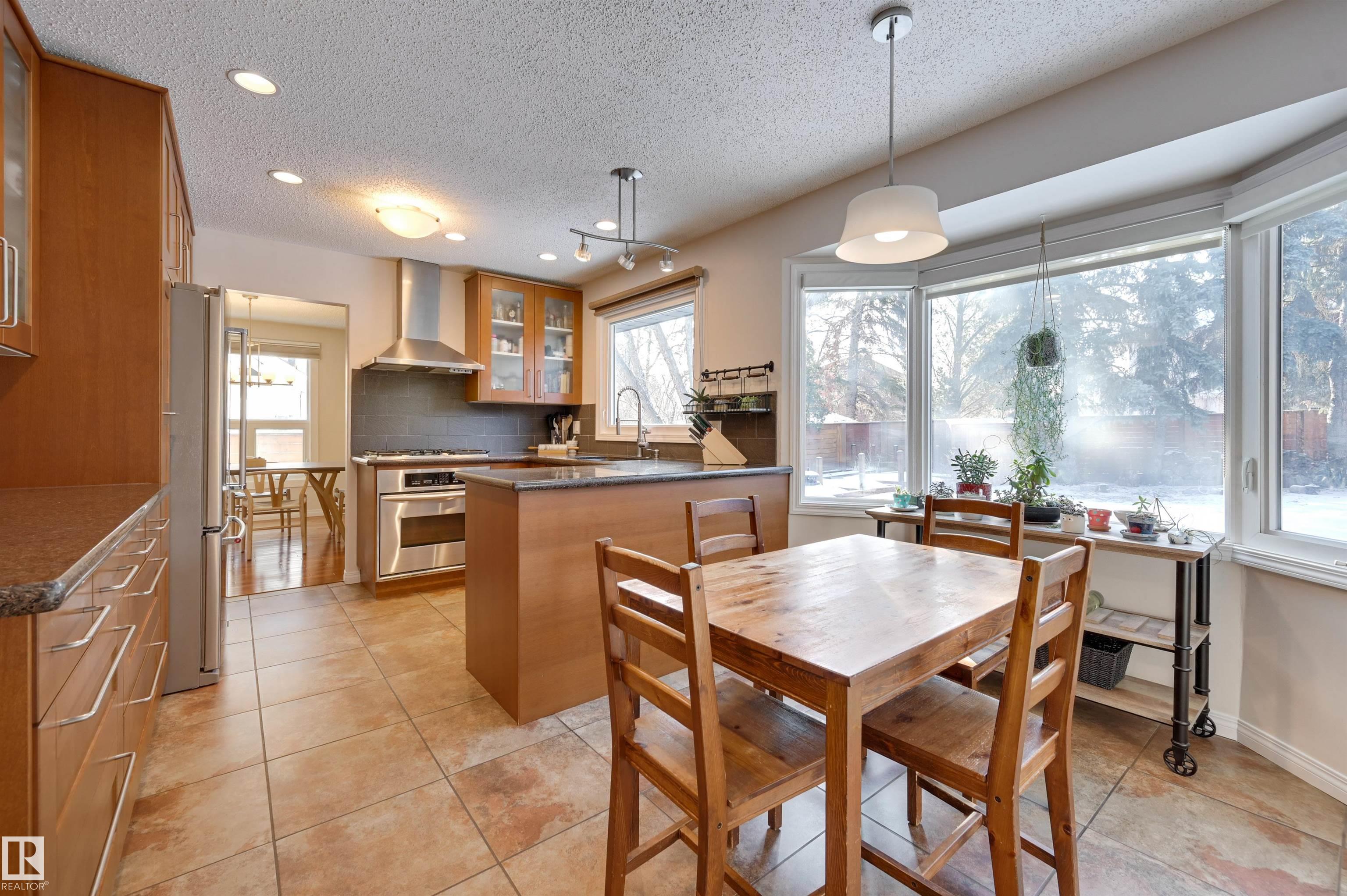 Photo 17 at 71 Wakina Drive NW, Oleskiw, Edmonton