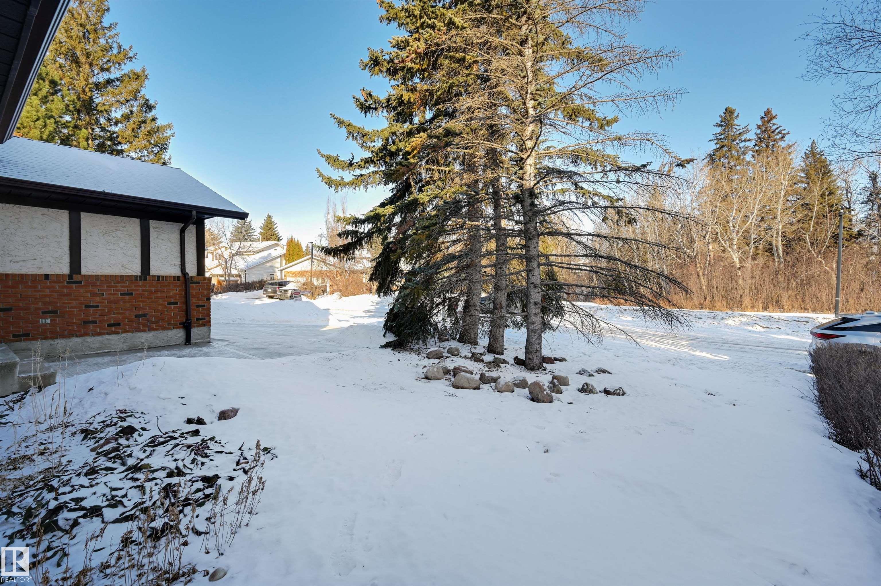 Photo 6 at 71 Wakina Drive NW, Oleskiw, Edmonton