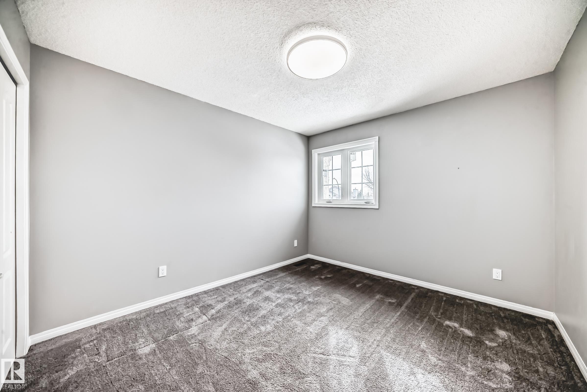 Photo 29 at 170 Blackburn Drive W SW, Blackburne, Edmonton