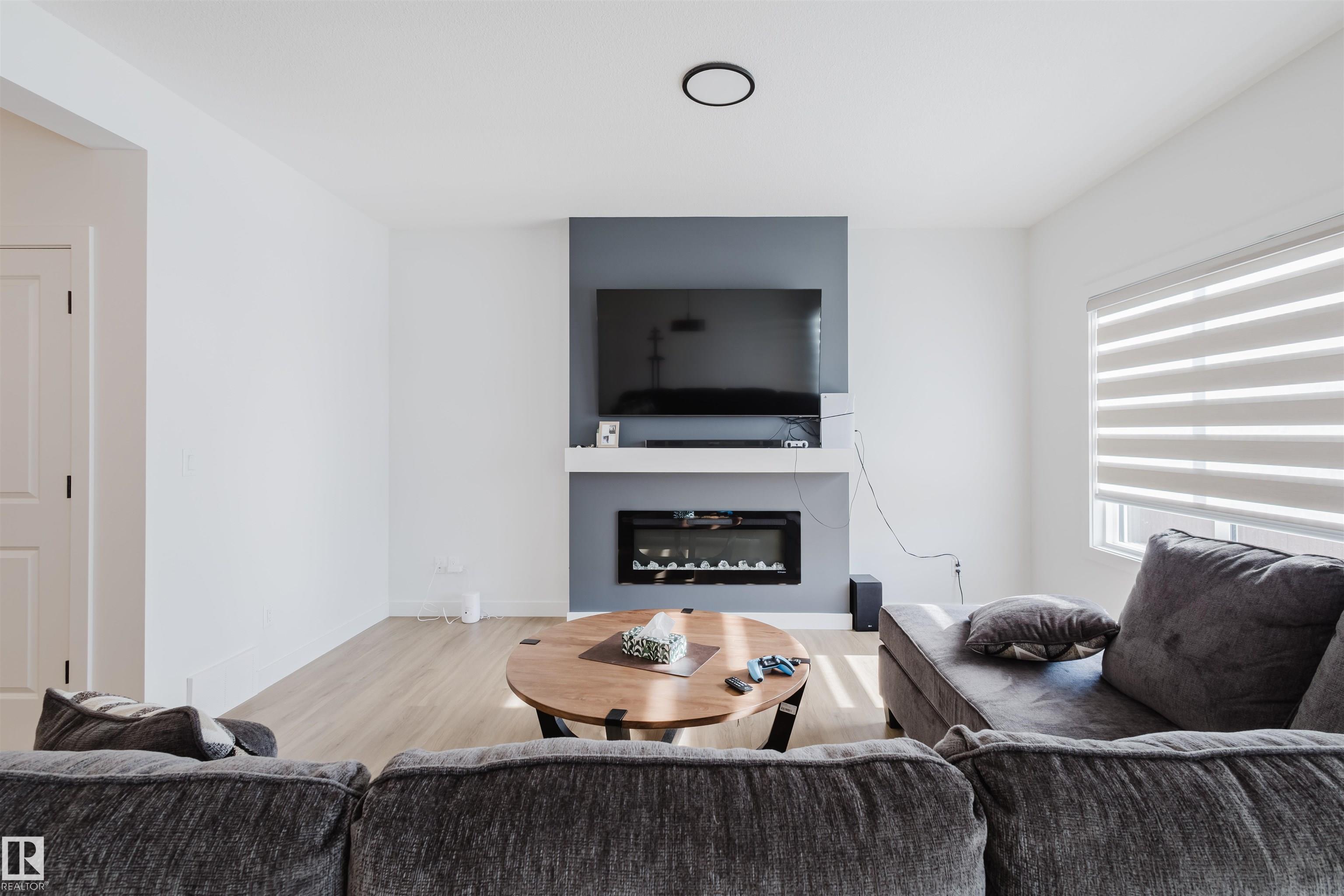 Photo 15 at 6411 27 Avenue SW, Mattson, Edmonton