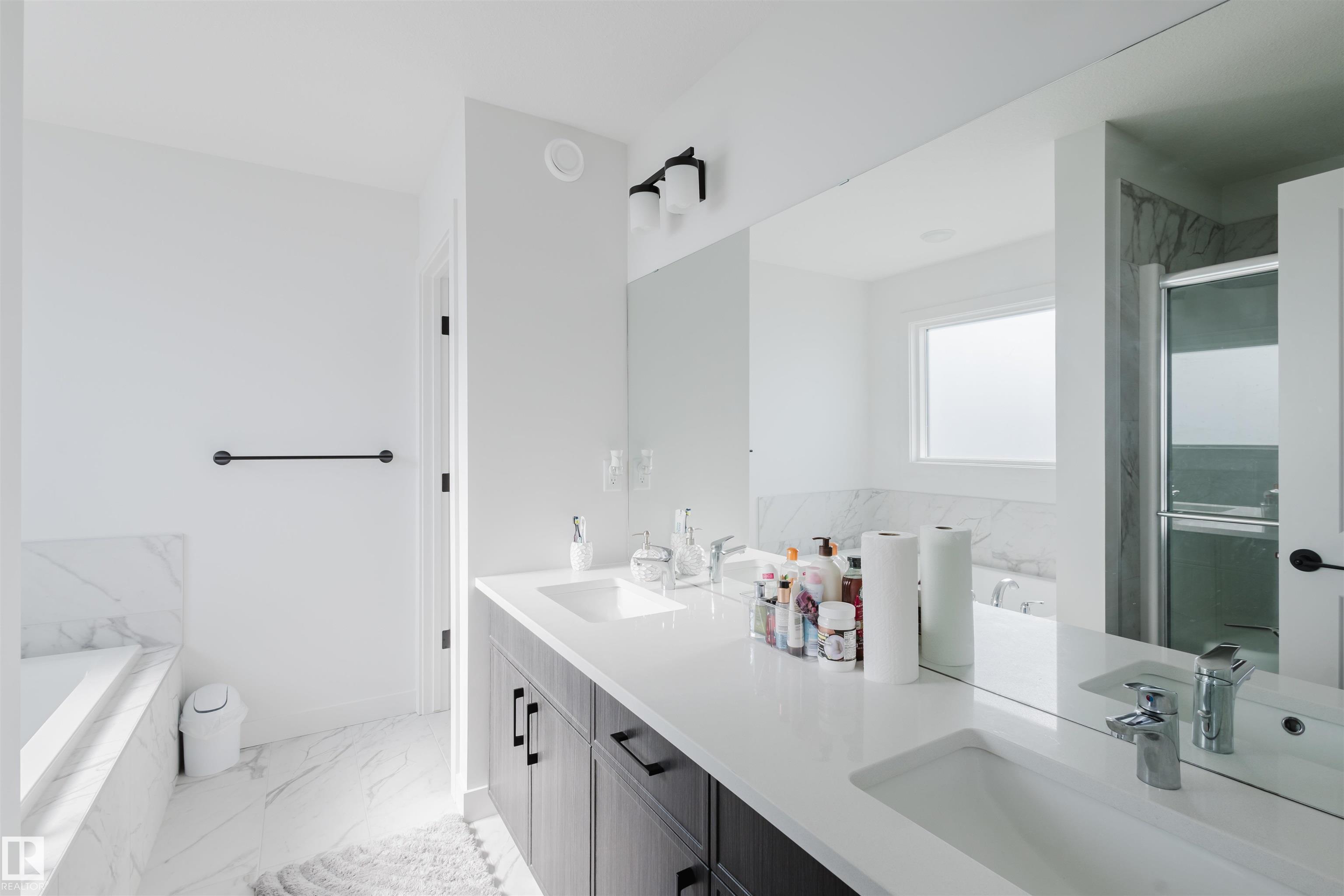 Photo 23 at 6411 27 Avenue SW, Mattson, Edmonton