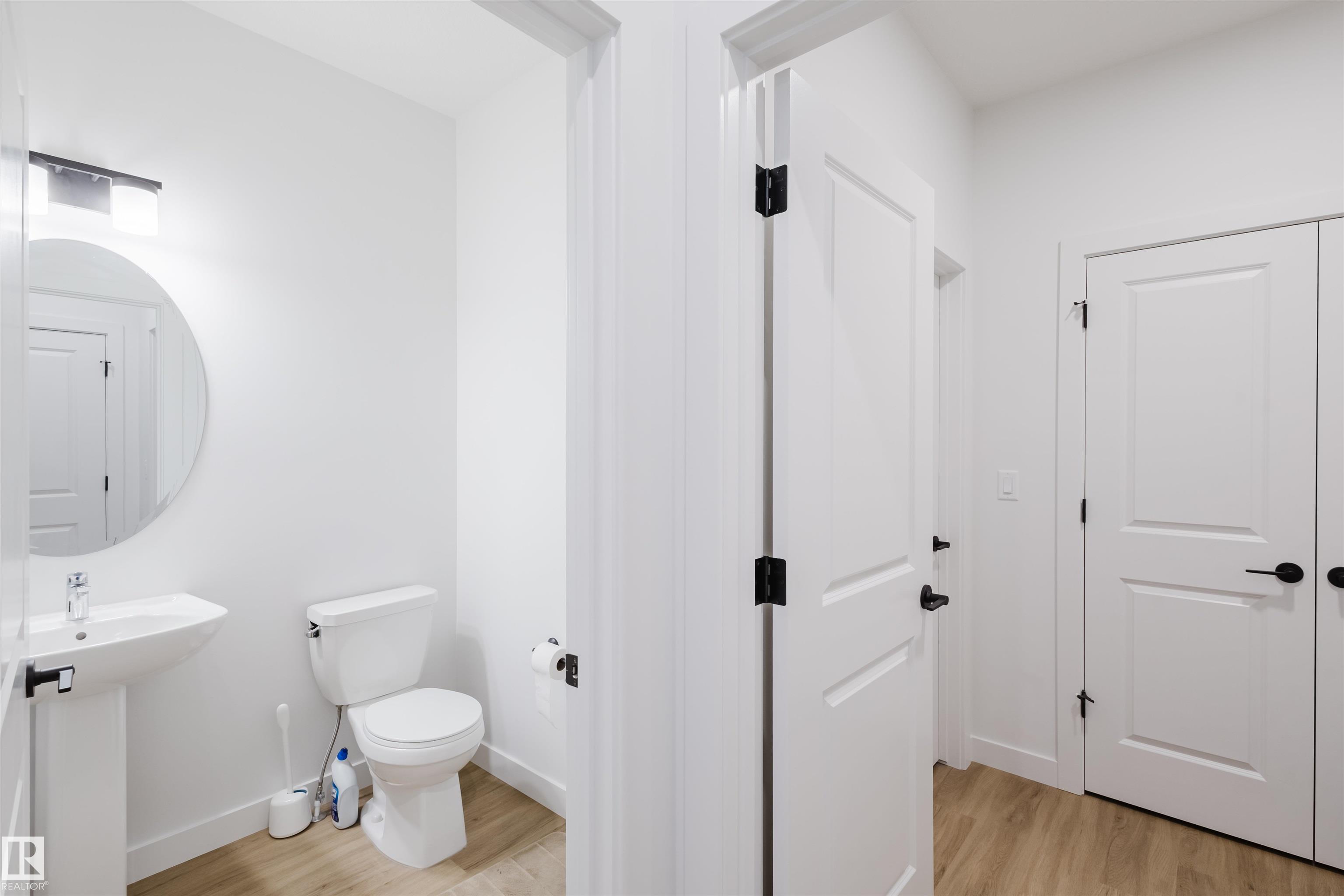 Photo 6 at 6411 27 Avenue SW, Mattson, Edmonton