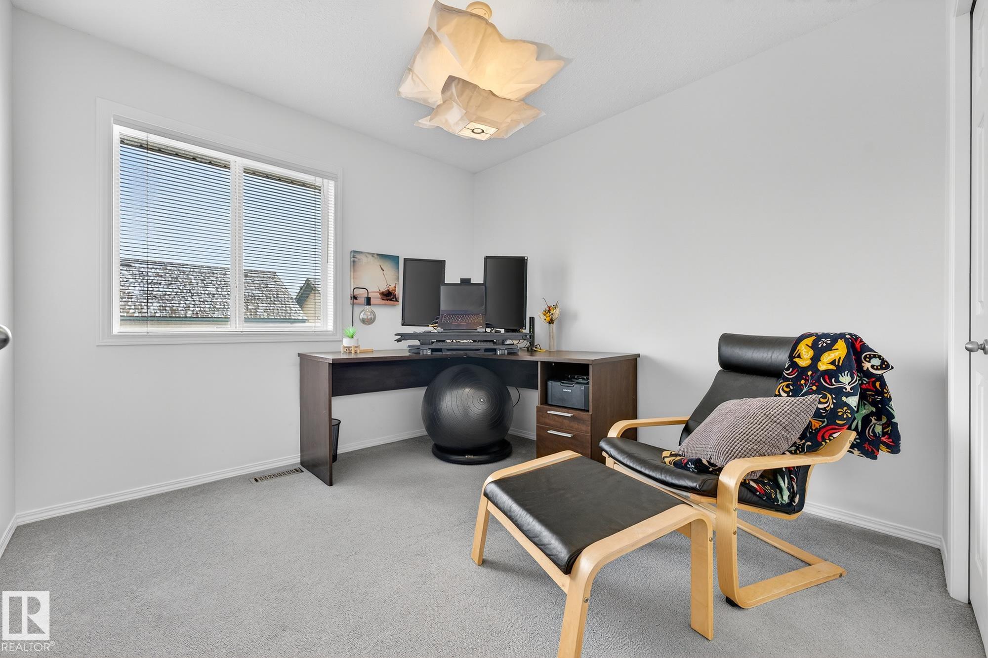 Photo 18 at 16 - 225 Blackburn Drive E SW, Blackburne, Edmonton