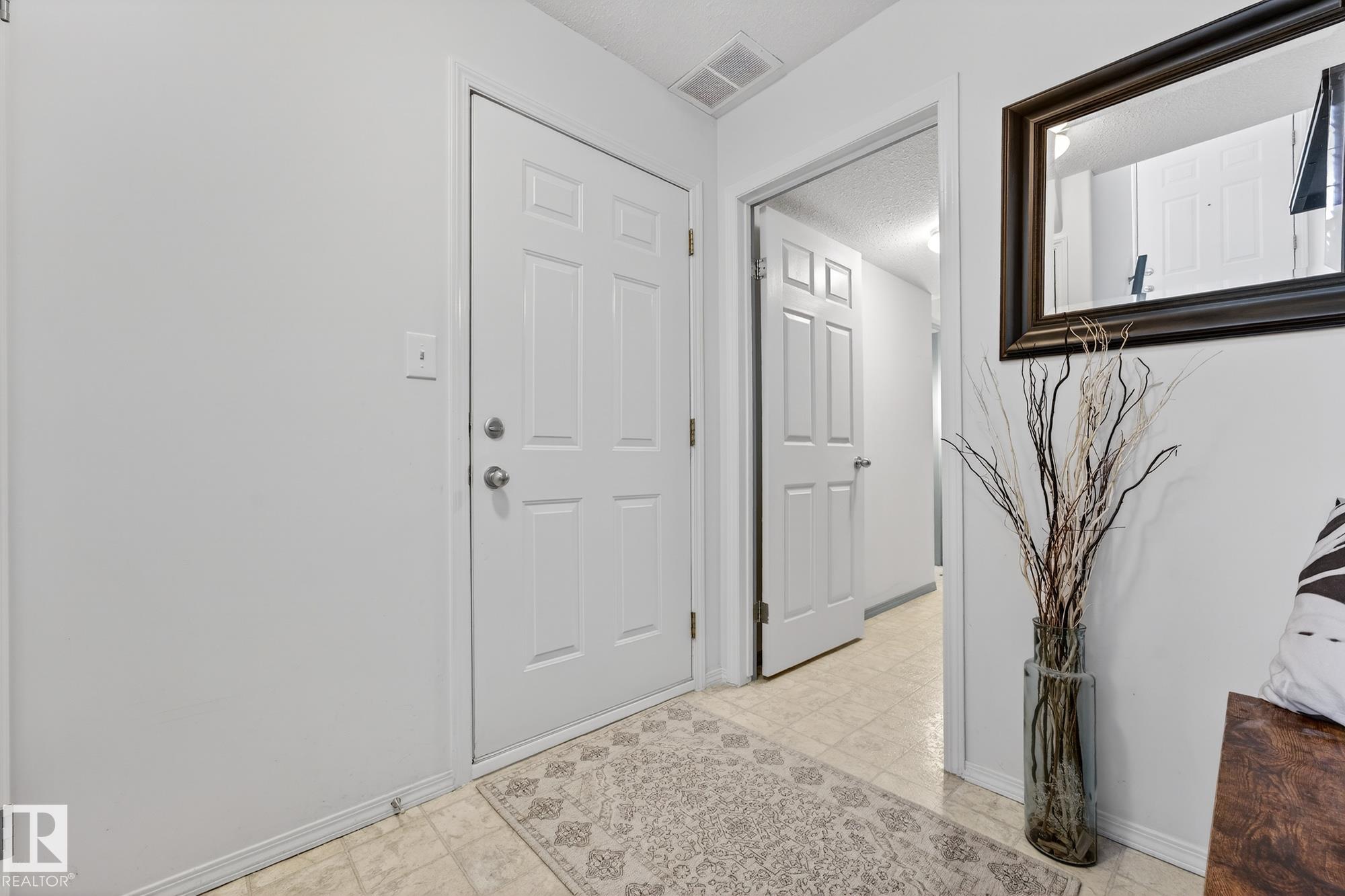 Photo 21 at 16 - 225 Blackburn Drive E SW, Blackburne, Edmonton