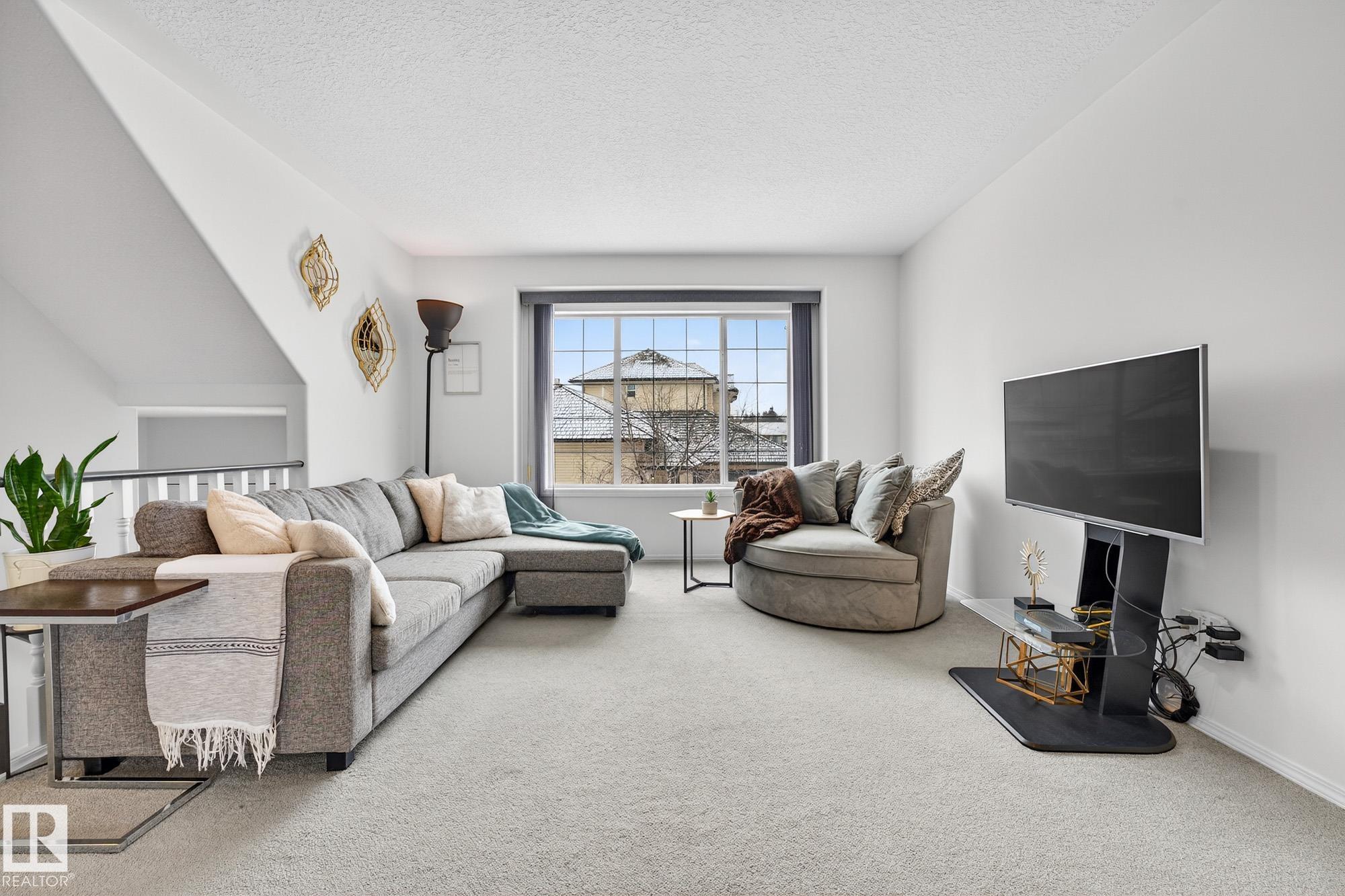 Photo 4 at 16 - 225 Blackburn Drive E SW, Blackburne, Edmonton