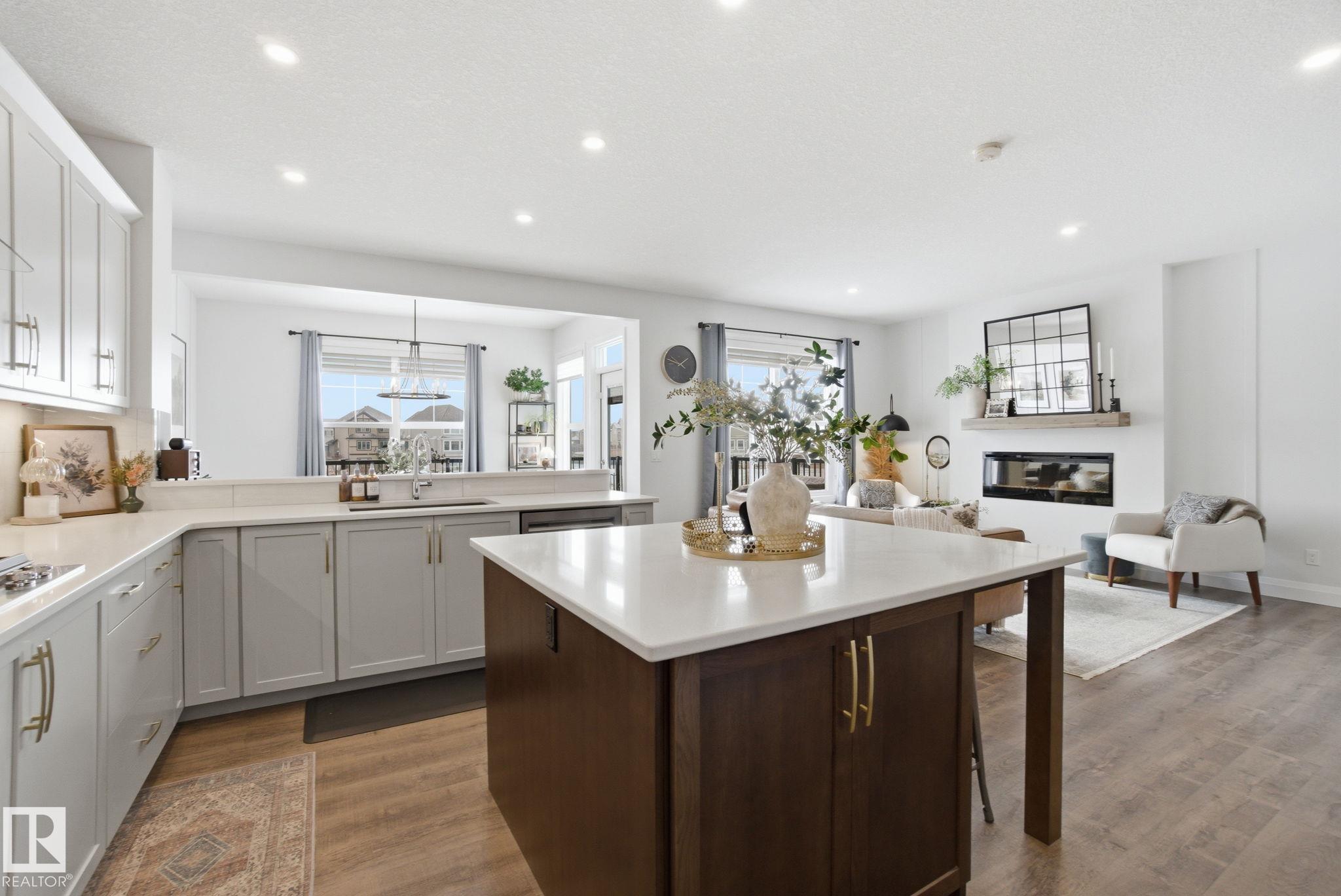 Photo 14 at 1525 Darby Bay SW, Desrochers Area, Edmonton