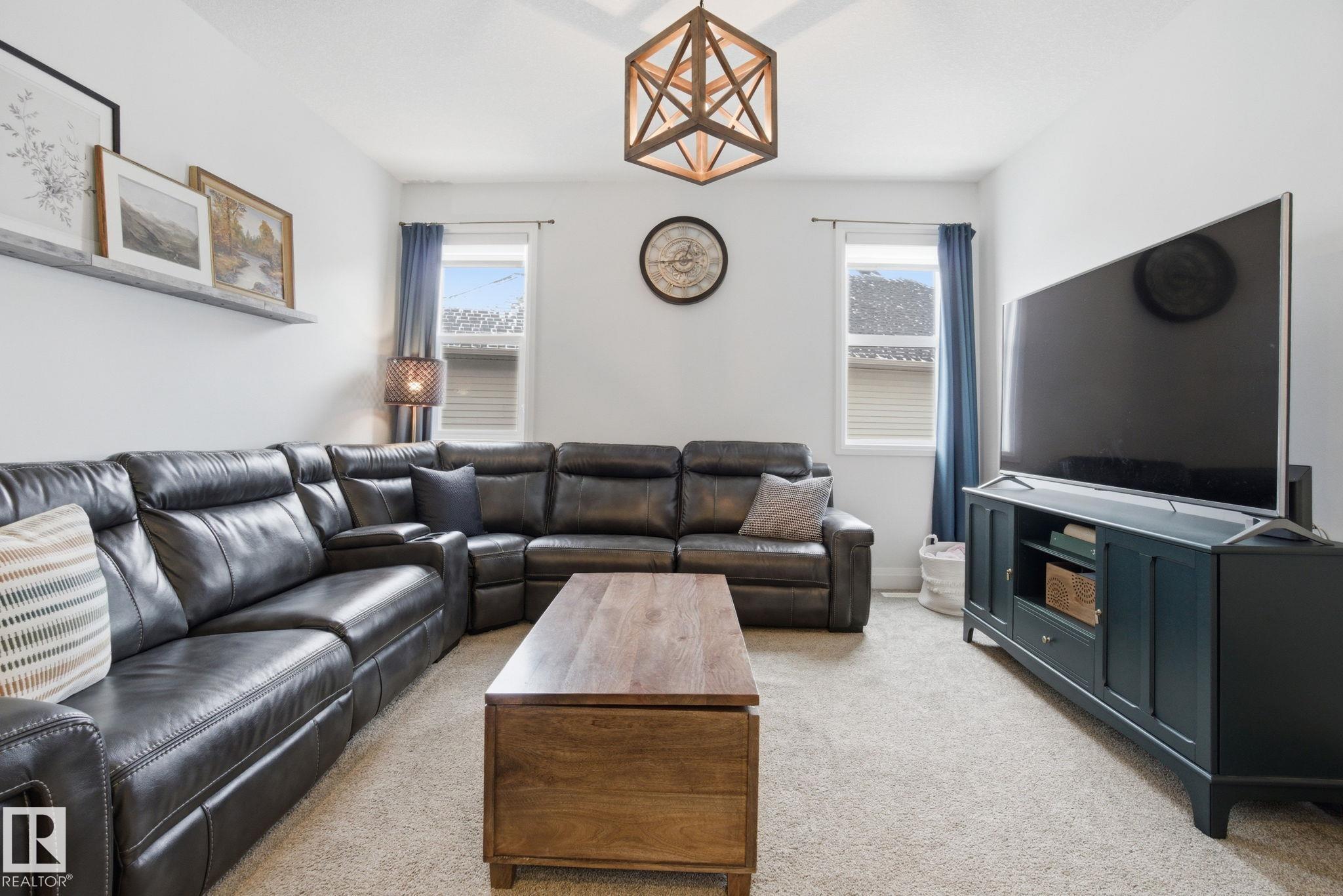 Photo 23 at 1525 Darby Bay SW, Desrochers Area, Edmonton